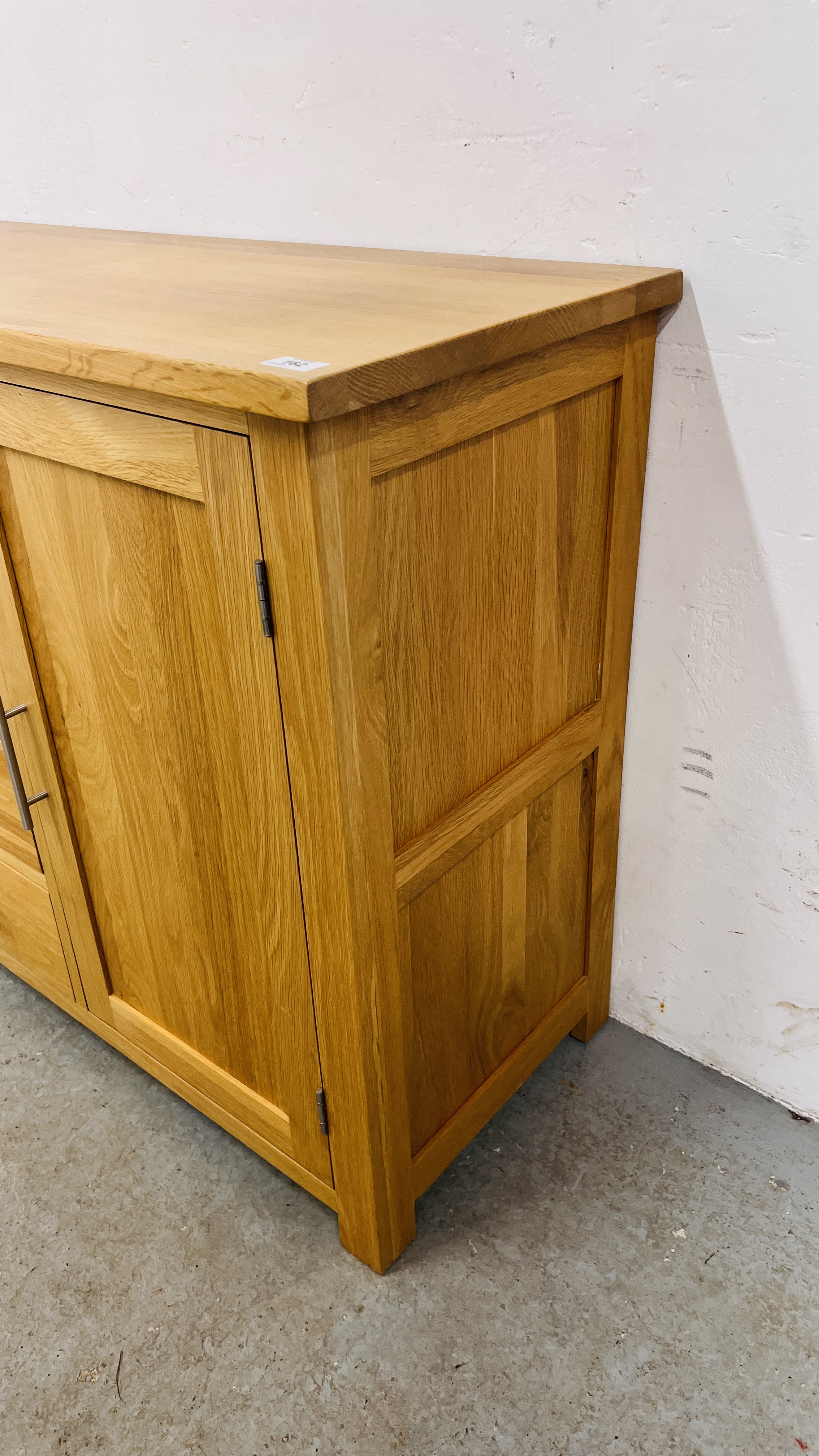 MODERN SOLID LIGHT OAK SIDEBOARD THREE CENTRAL DRAWERS FLANKED BY TWO CUPBOARD DOORS, W 131CM, - Image 3 of 14