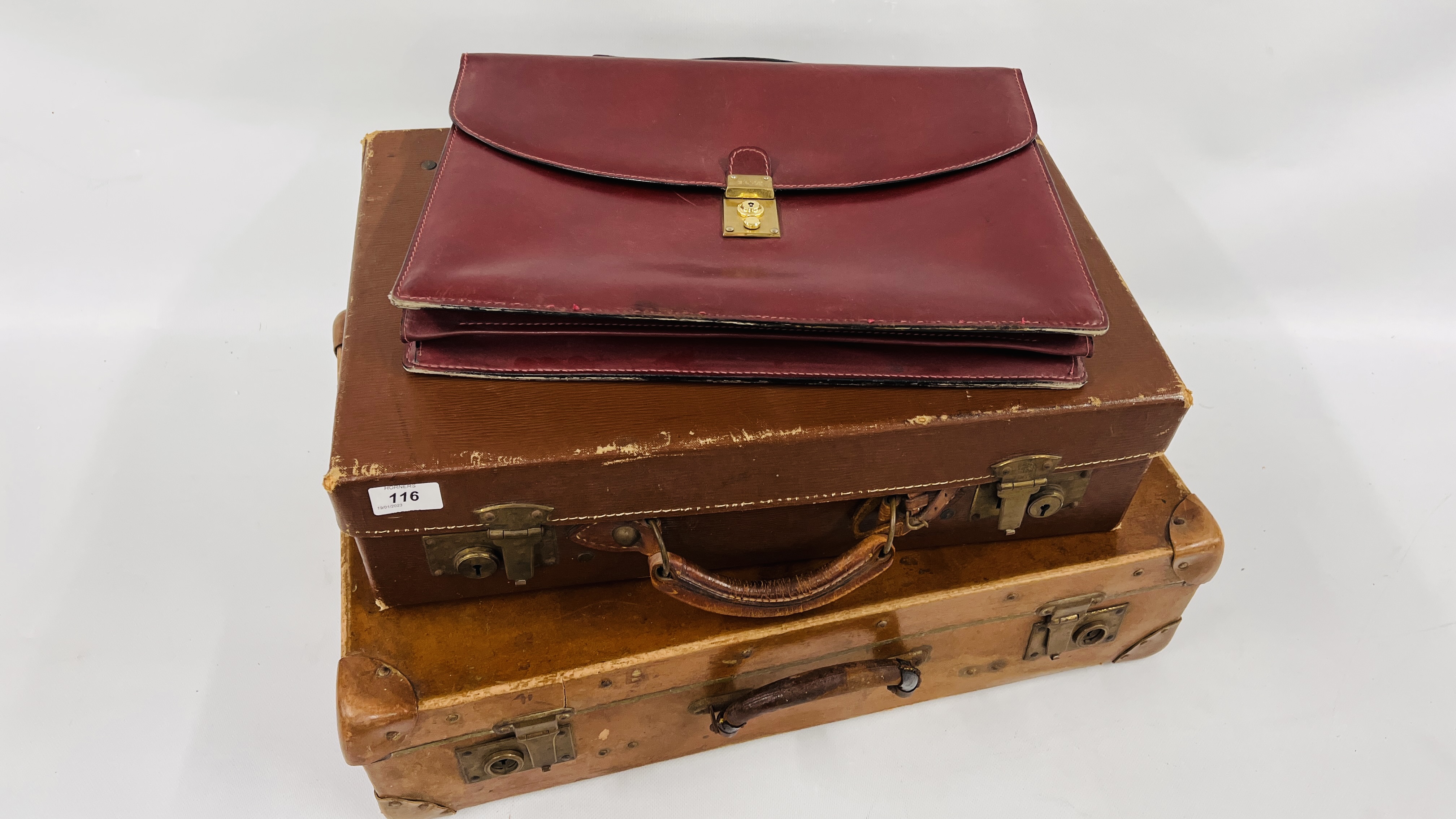 TWO VINTAGE LUGGAGE CASES ALONG WITH A LEATHER DOCUMENT CASE MARKED "BALLY" - Image 2 of 9