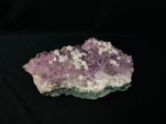 AN AMETHYST QUARTZ CRYSTAL CLUSTER, L 24CM X W 17CM.