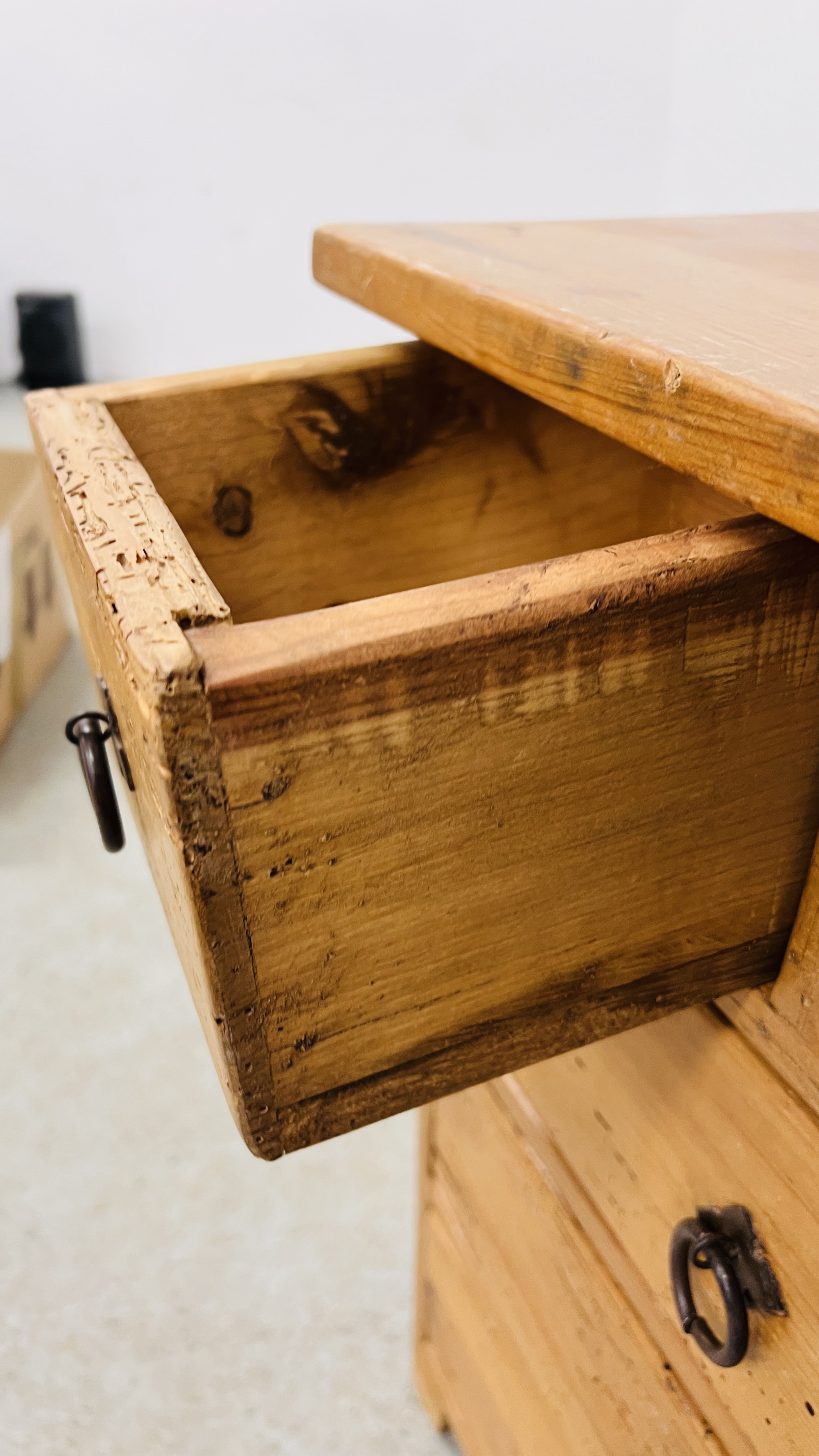 A RUSTIC PINE TWO OVER THREE DRAWER LOW CHEST HEIGHT 64CM. WIDTH 46CM. DEPTH 31CM. - Image 8 of 8