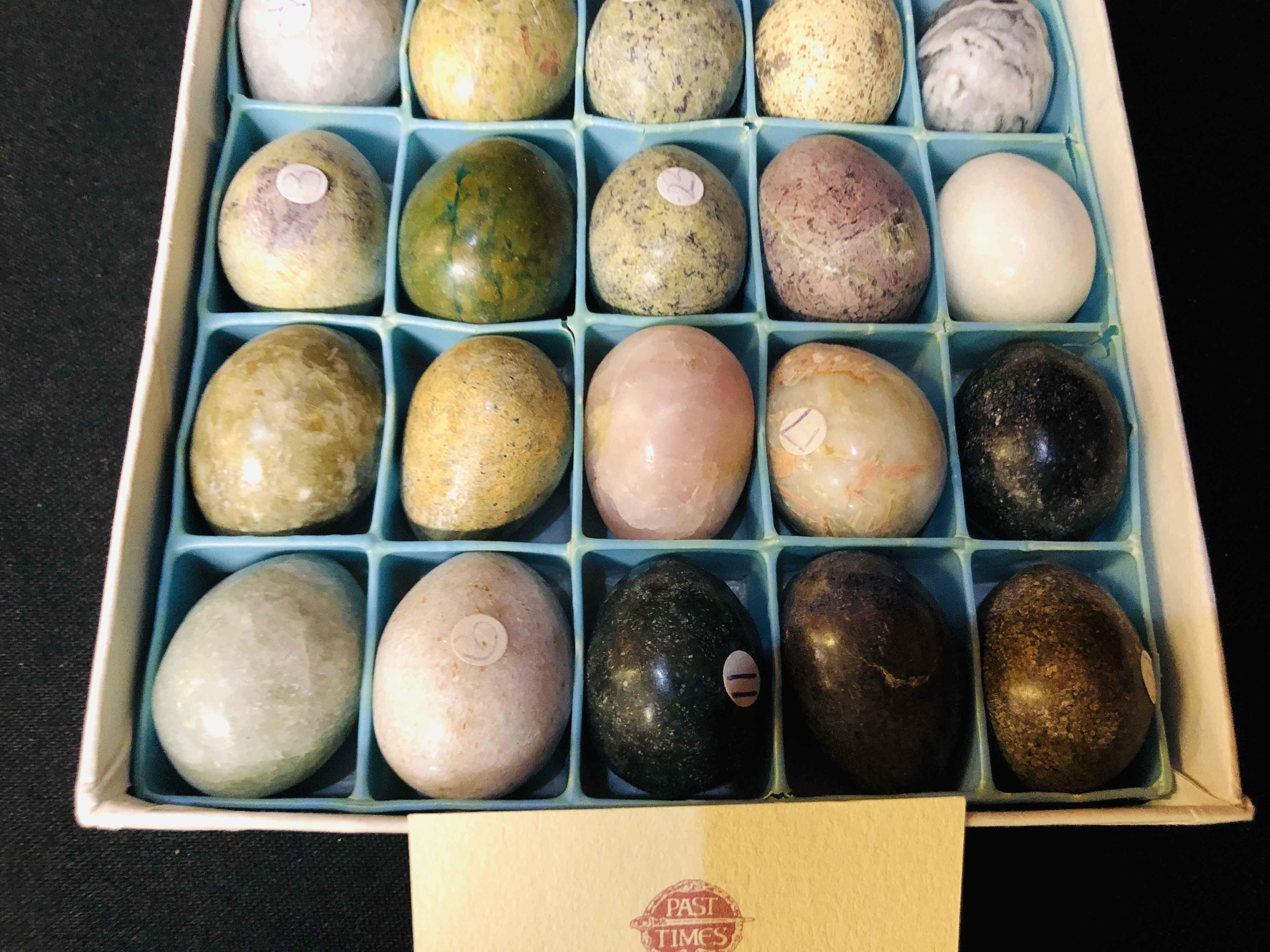 PAST TIMES SEMI-PRECIOUS STONE EGG COLLECTION, 25 IN TOTAL, IN ORIGINAL FITTED DISPLAY BOX. - Image 2 of 4