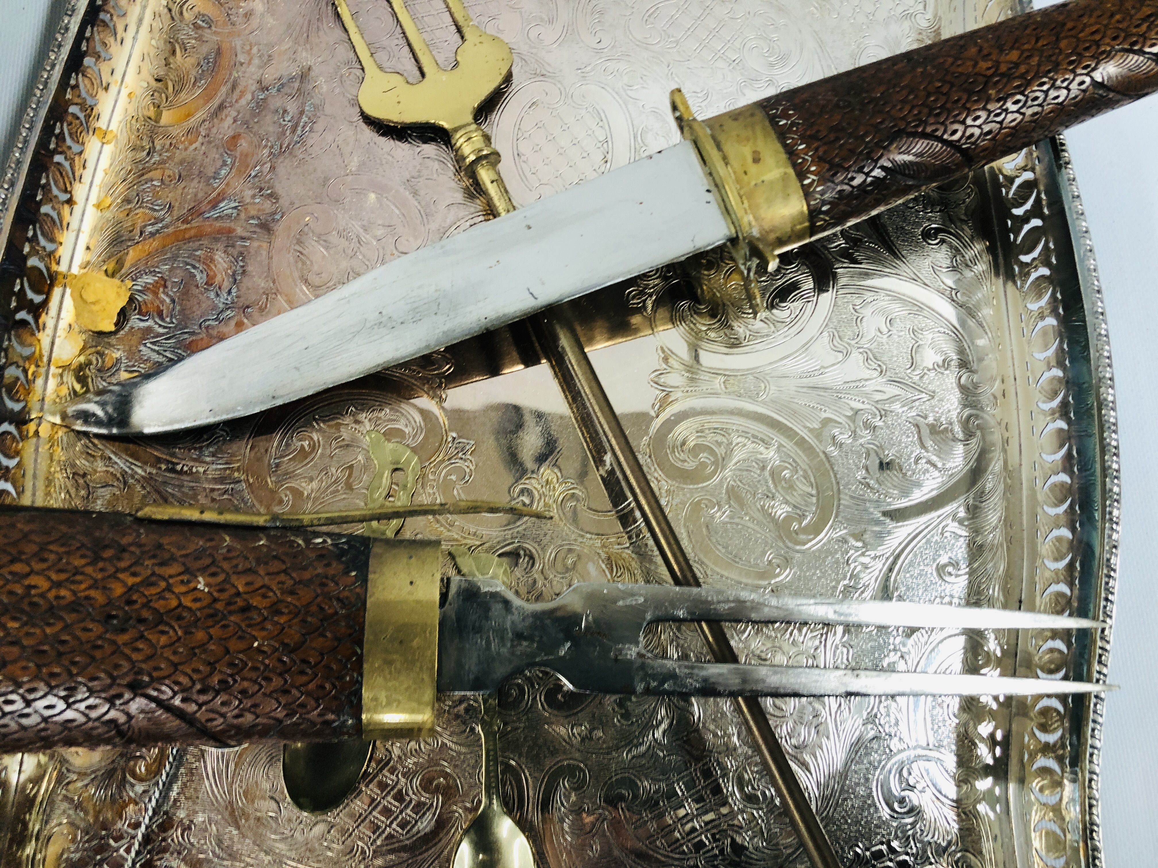 BOX OF MIXED METAL WARE TO INCLUDE A TRENCH ART CLOCK, THREE PIECE SILVER PLATED TEASET AND TRAY, - Image 8 of 11