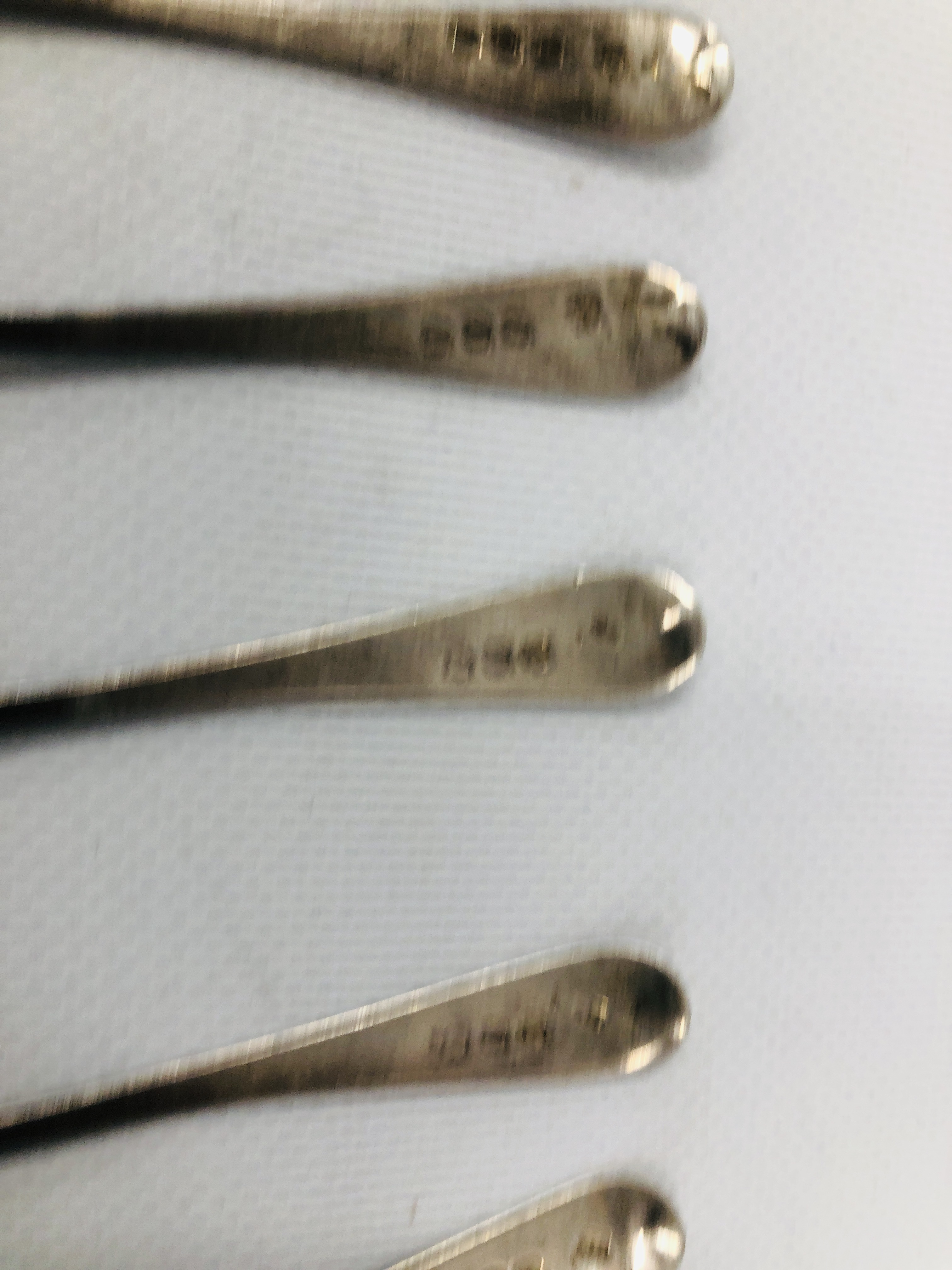 SET OF SIX SILVER GEORGE IV BRIGHT CUT TEA SPOONS, LONDON 1816. - Image 7 of 9