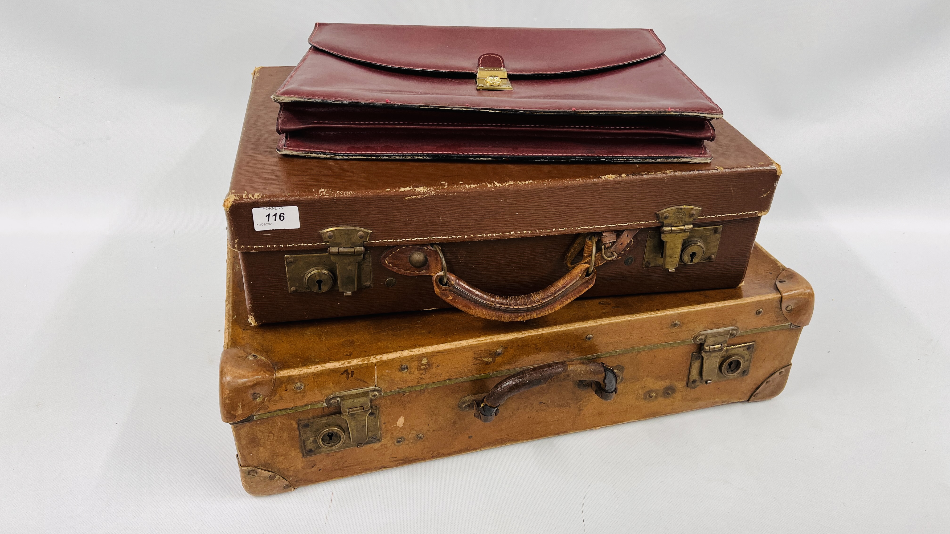 TWO VINTAGE LUGGAGE CASES ALONG WITH A LEATHER DOCUMENT CASE MARKED "BALLY"