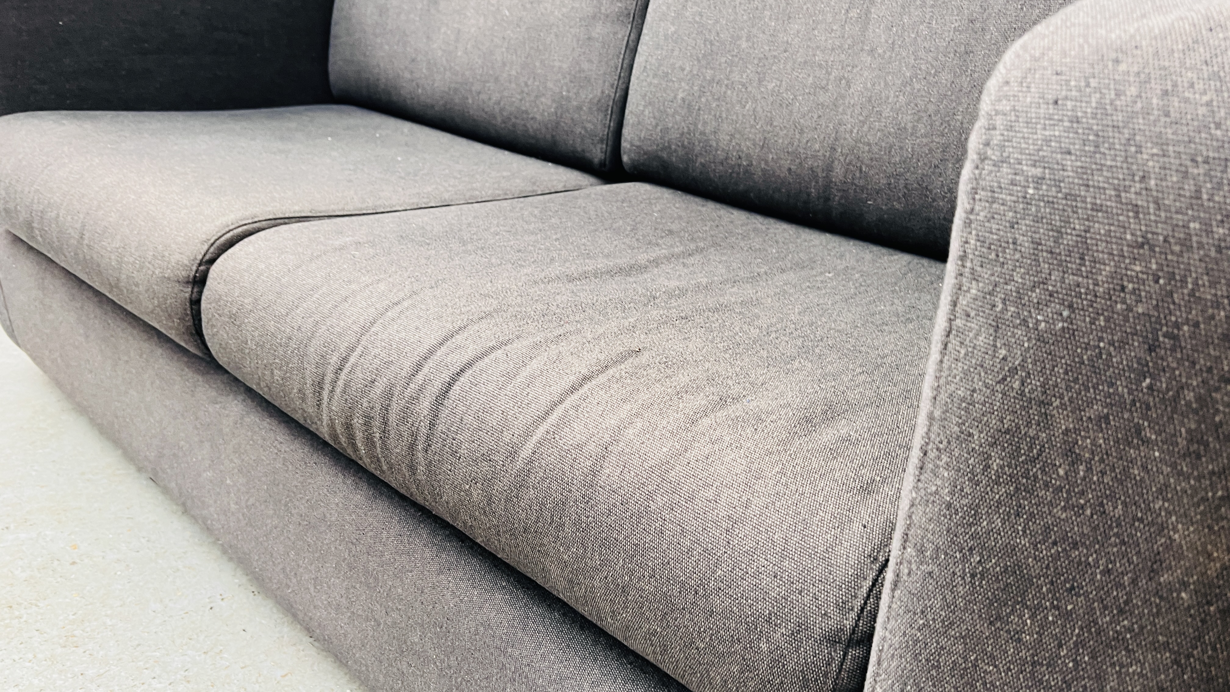 MODERN GREY HABITAT SOFA BED - Image 8 of 12