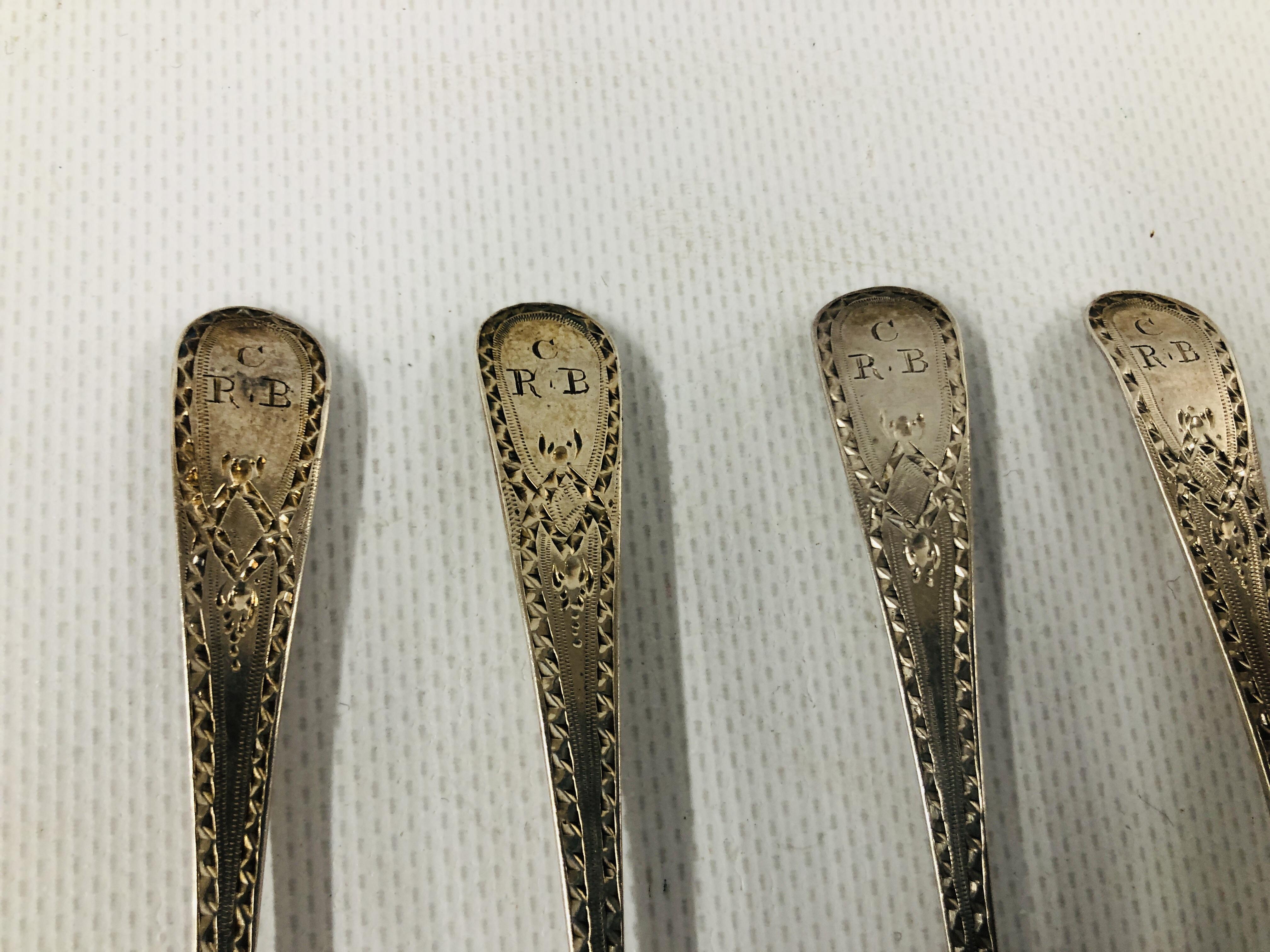 SET OF SIX SILVER GEORGE IV BRIGHT CUT TEA SPOONS, PROBABLY LONDON 1810. - Image 3 of 8