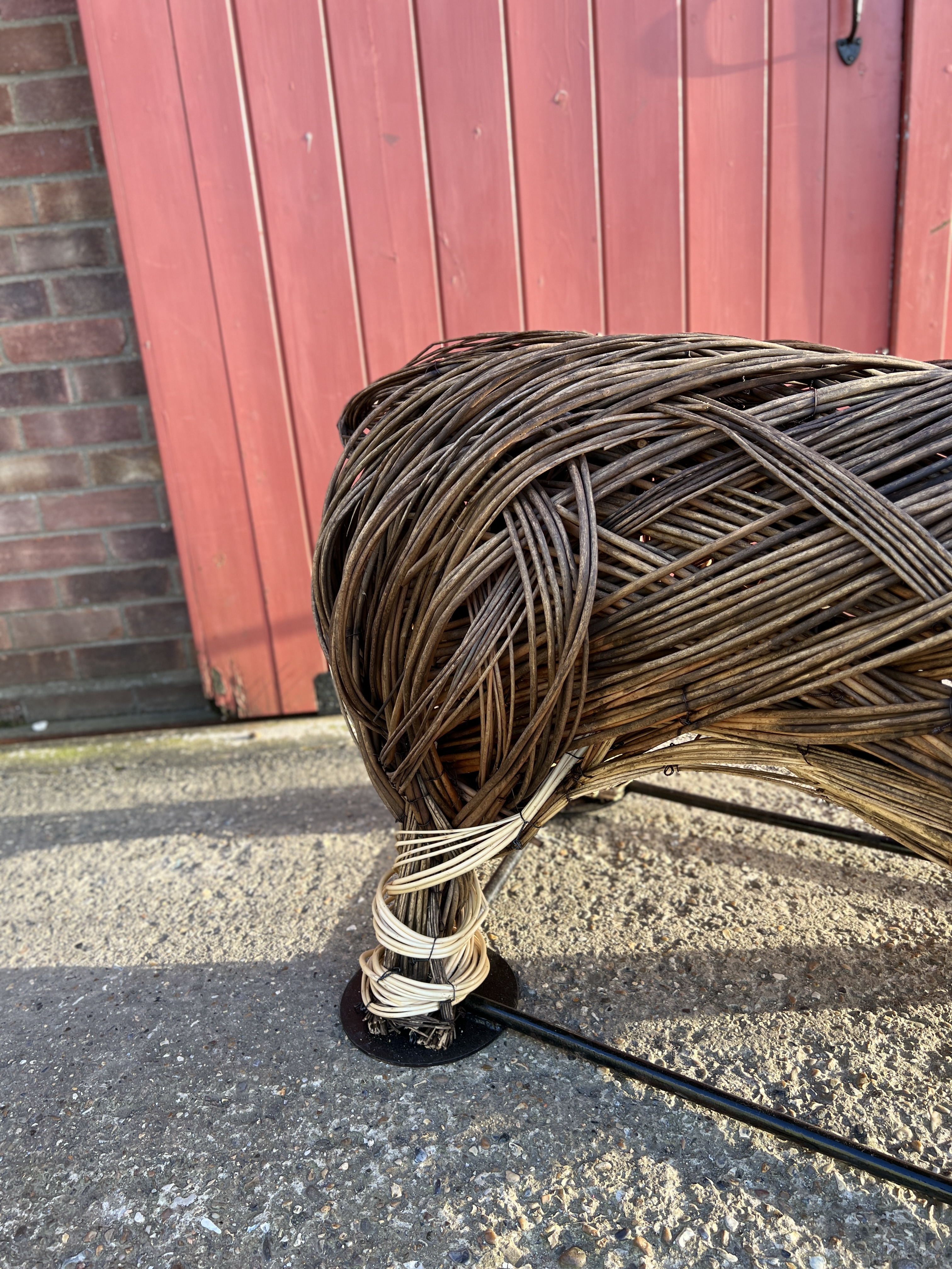 A TIN HOUSE OVERSIZE WILLOW CORGI SCULPTURE BY ALI MACKENZIE "PUMPKIN" No. - Image 5 of 9