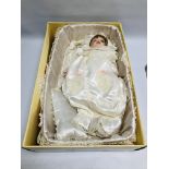 AN IMPRESSIVE BOXED PORCELAIN COLLECTORS DOLL "THE KNIGHTS BRIDGE COLLECTION" LIMITED EDITION