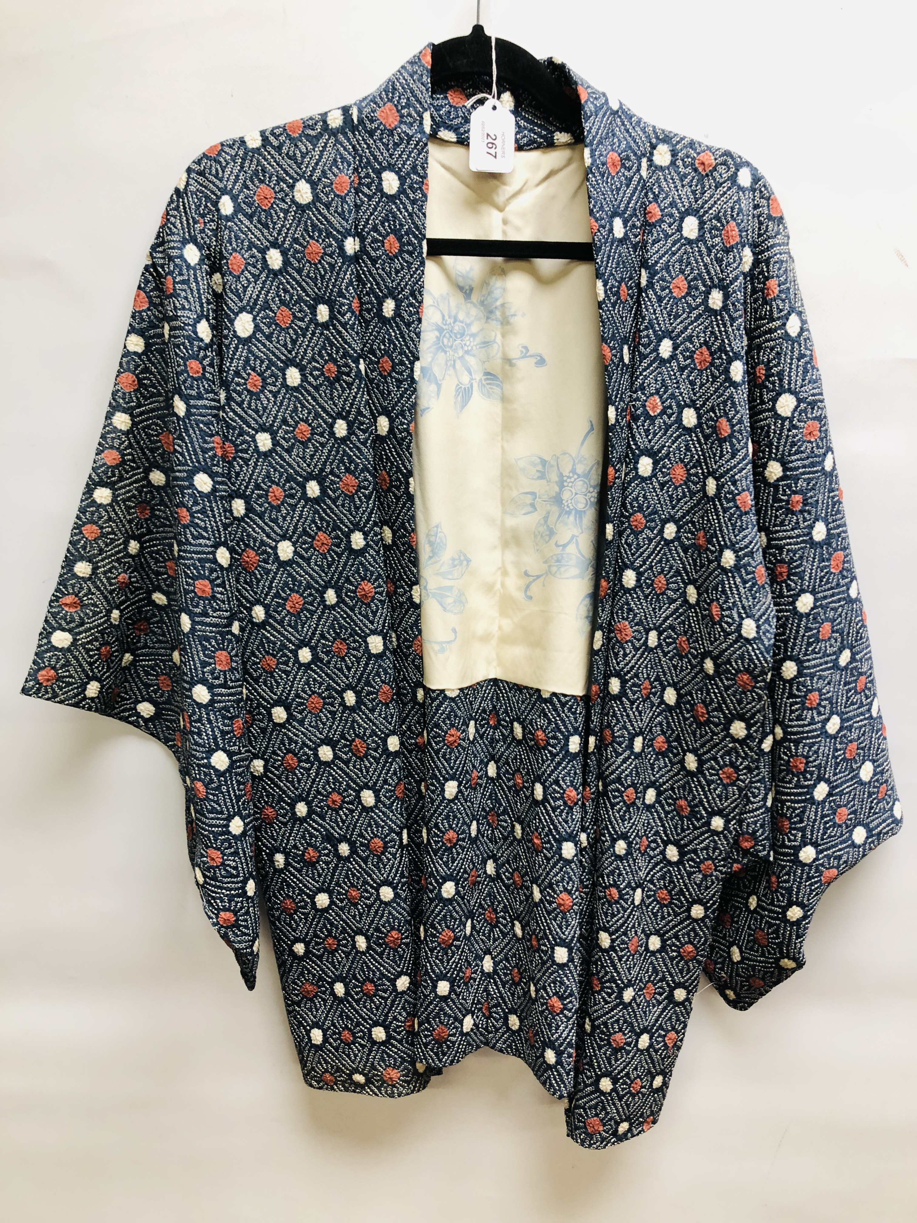 A JAPANESE SILK HAORI IN THE TIE DYE STYLE