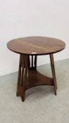 AN ARTS AND CRAFTS STYLE MAHOGANY CIRCULAR OCCASIONAL TABLE - H 71CM. DIAMETER 69CM.