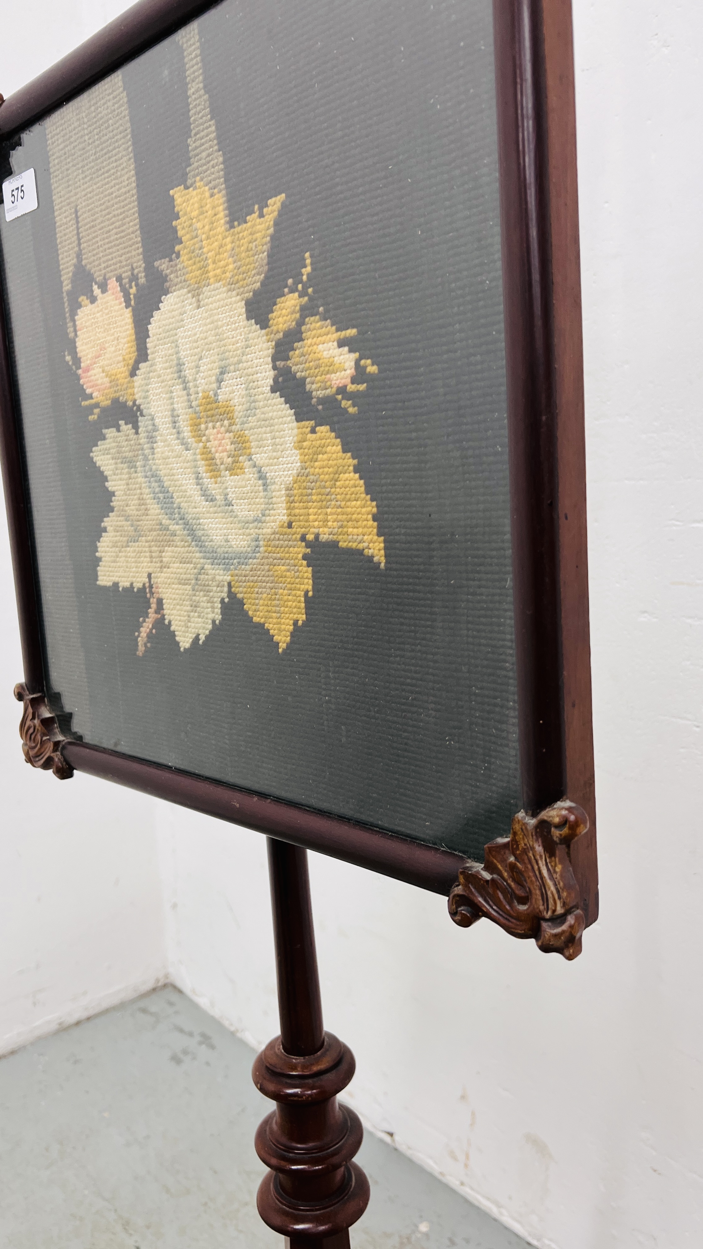 A VICTORIAN MAHOGANY POLE SCREEN, THE PANEL DECORATED WITH FLORAL TAPESTRY, THE BASE WITH CLAW FOOT. - Image 6 of 8