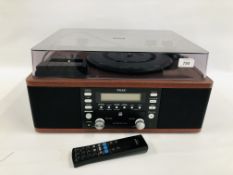 TEAC HI-FI SYSTEM MODEL LP-R550USB COMPLETE WITH COMMANDER - SOLD AS SEEN