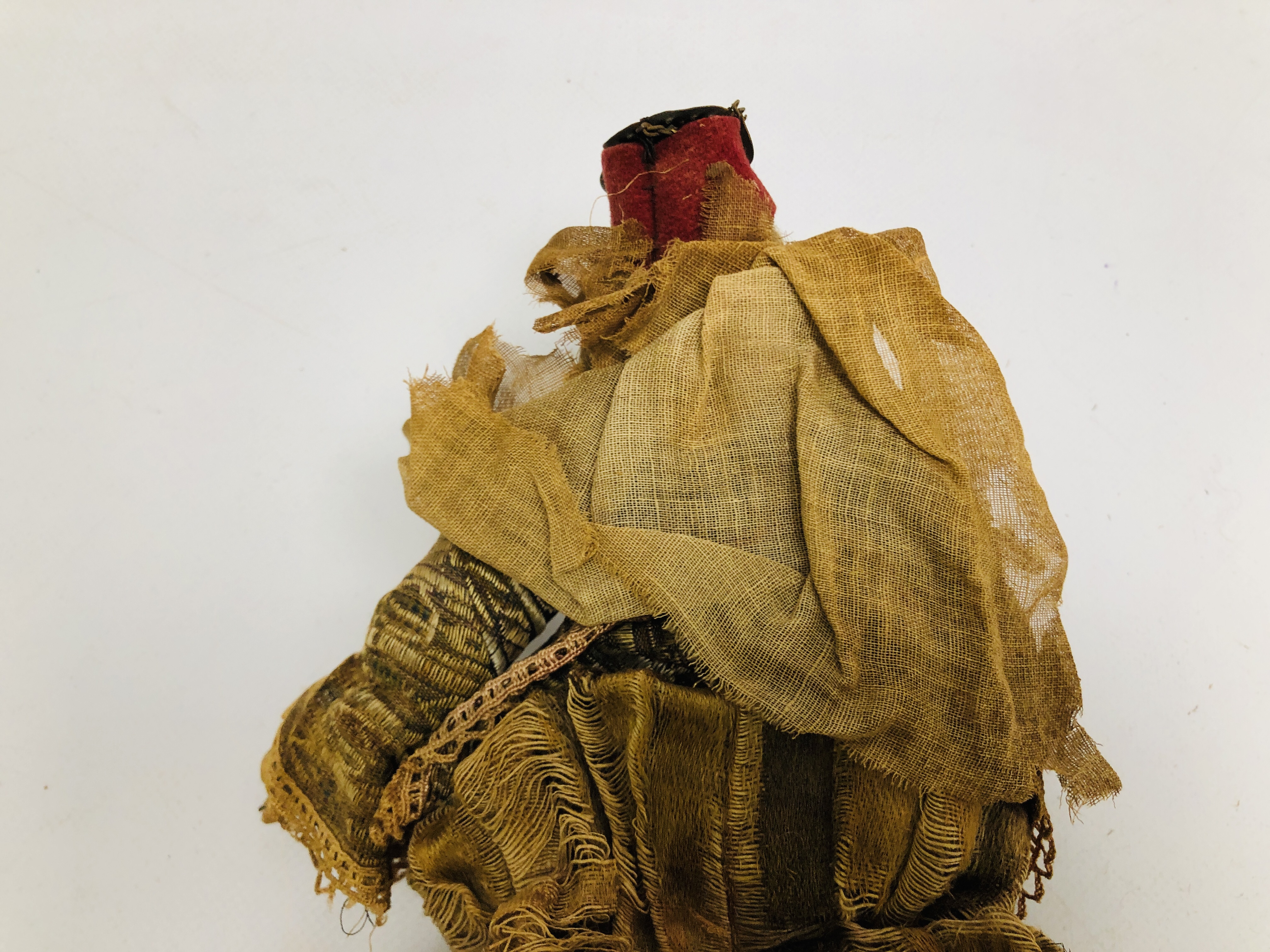 A VINTAGE AFGHAN HANDMADE DOLL, WEARING TRADITIONAL DRESS, - Image 9 of 10