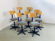 A GROUP OF 8 DANISH STYLE MODEL "H" ADJUSTABLE SCHOOL CHAIRS.