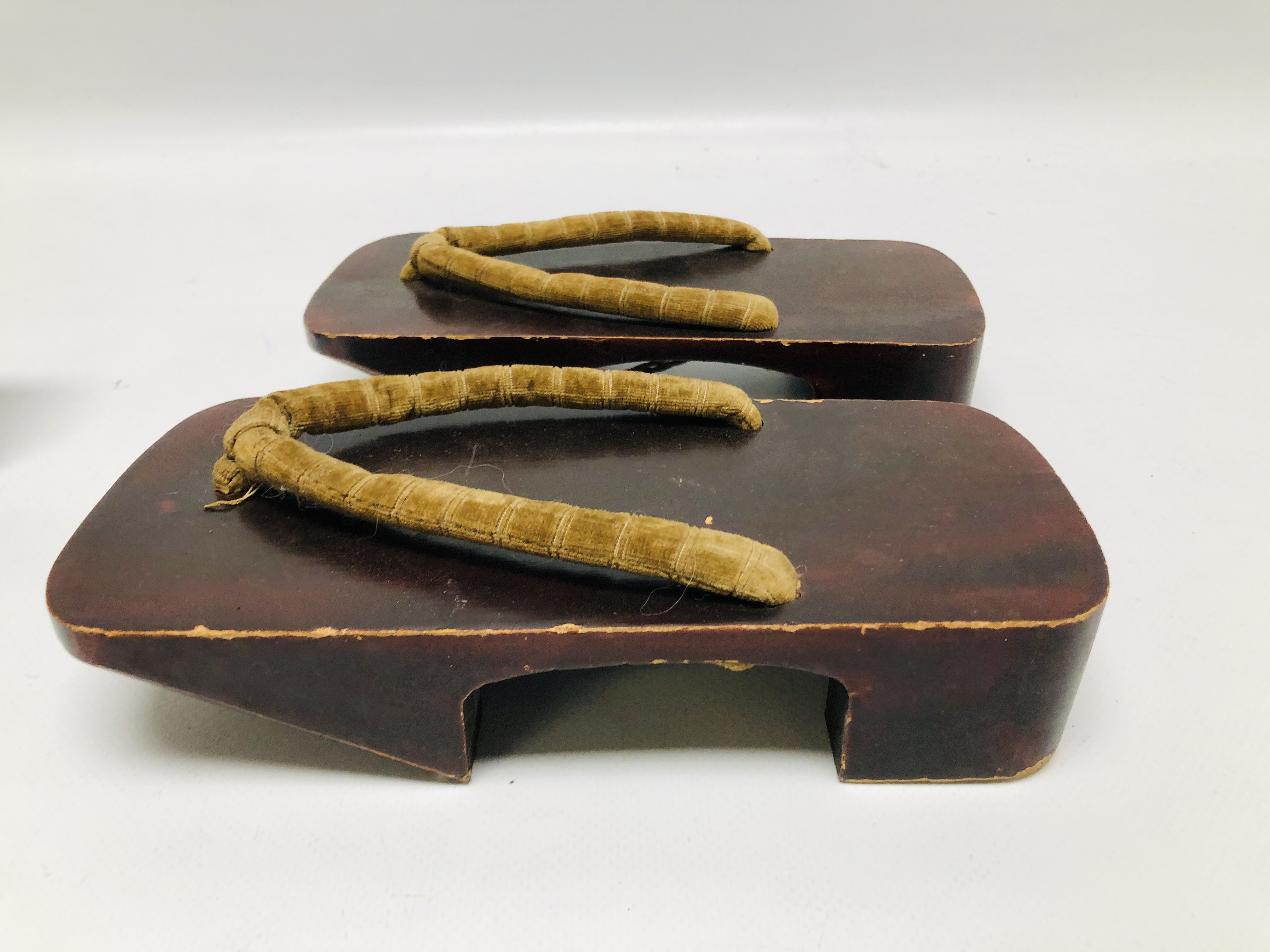 TWO PAIRS OF ORIENTAL HARD WOOD SHOES ONE INLAID WITH ABALONE. - Image 7 of 8