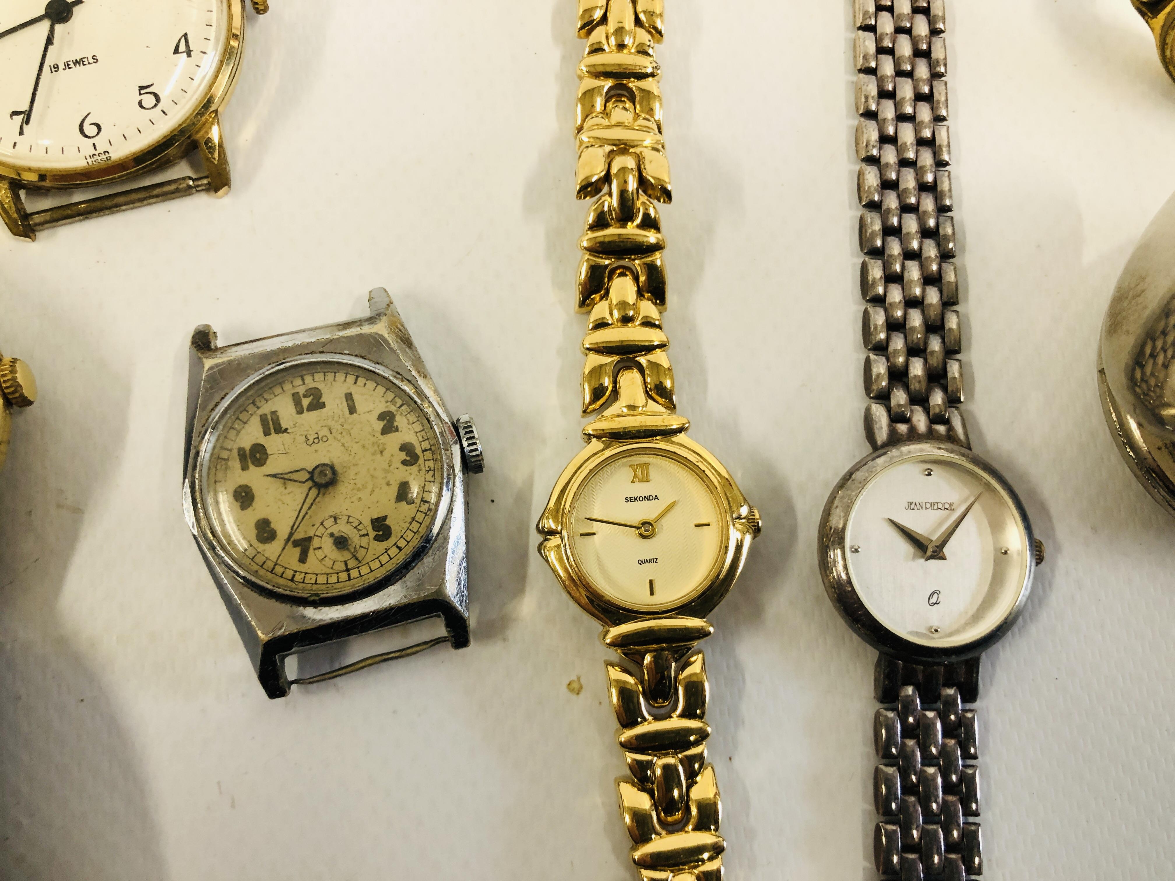 COLLECTION OF VARIOUS WATCHES TO INCLUDE SEKONDA, INGERSOLL ETC - SPARES AND REPAIRS. - Image 5 of 9