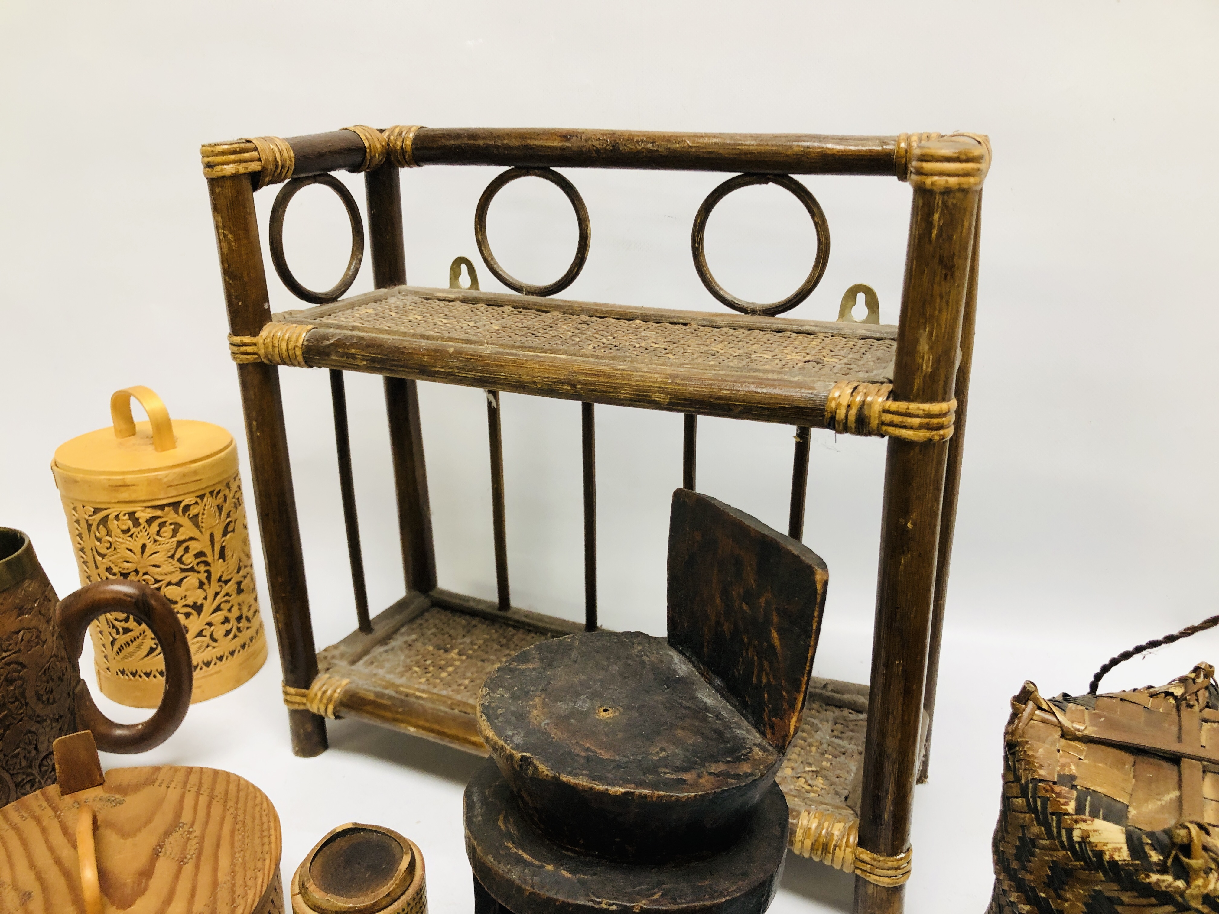 A BOX OF ASSORTED WOODEN ETHNIC ARTIFACTS COMPRISING OF VARIOUS VESSELS, HARDWOOD TANKARD, - Image 6 of 9