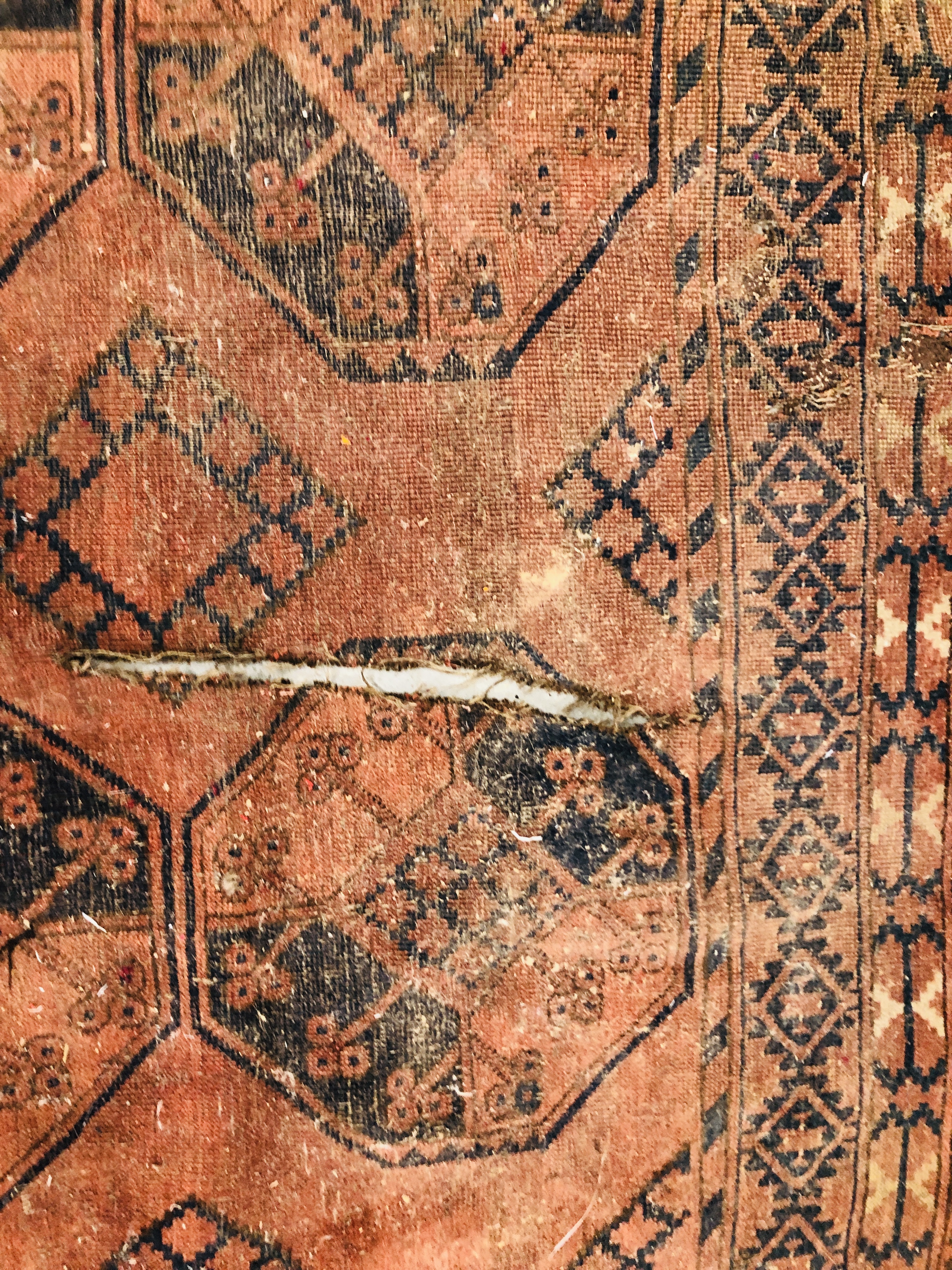 AN AFGHAN CARPET (REQUIRES ATTENTION) - Image 7 of 10