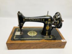 A VINTAGE ORNATE SINGER SEWING MACHINE F6488284 - SOLD AS SEEN