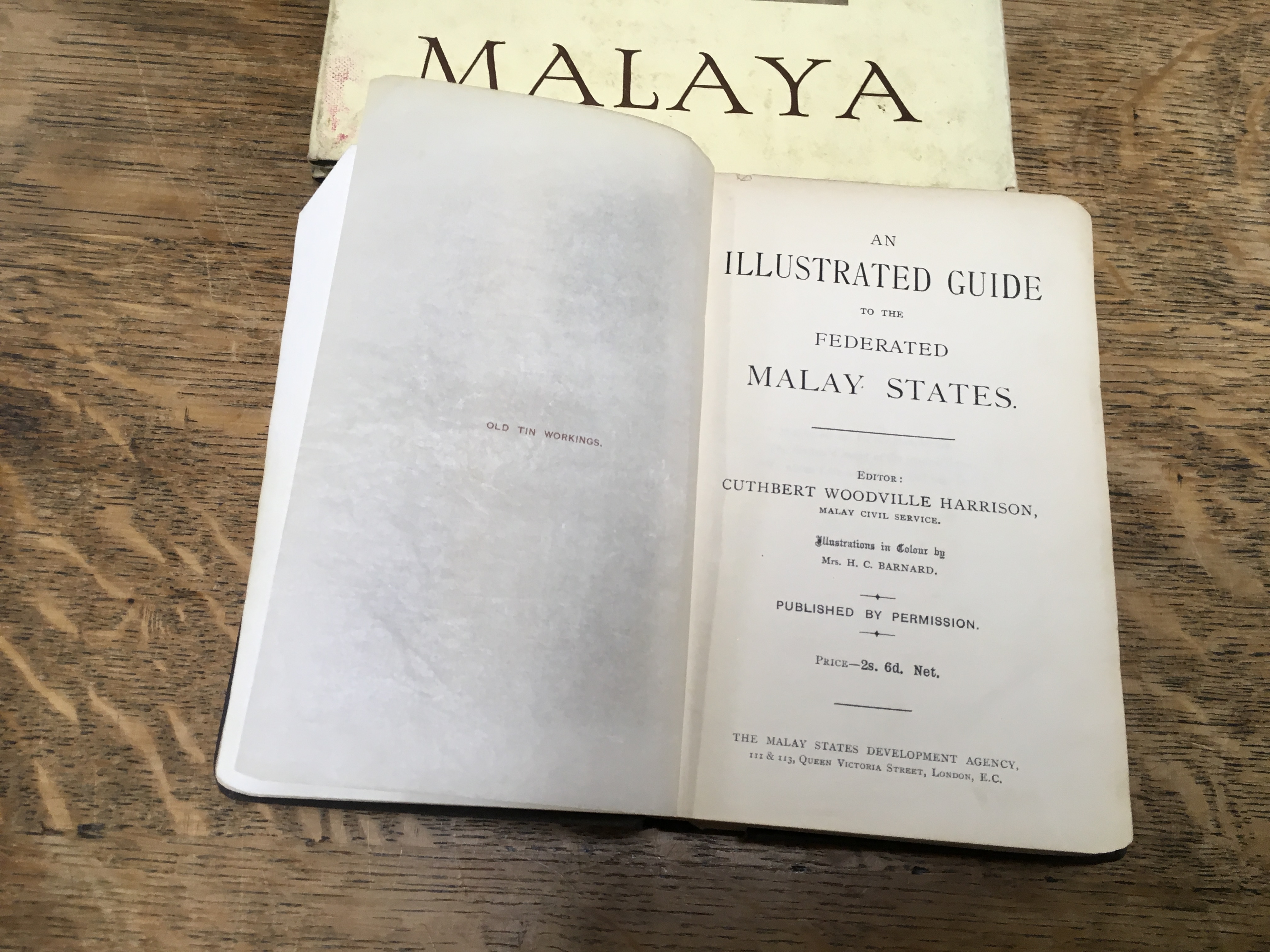 Interesting 1920's tourist guide of Malay: Harrison (CW) Illustrated Guide to the Federated Malay - Image 2 of 5