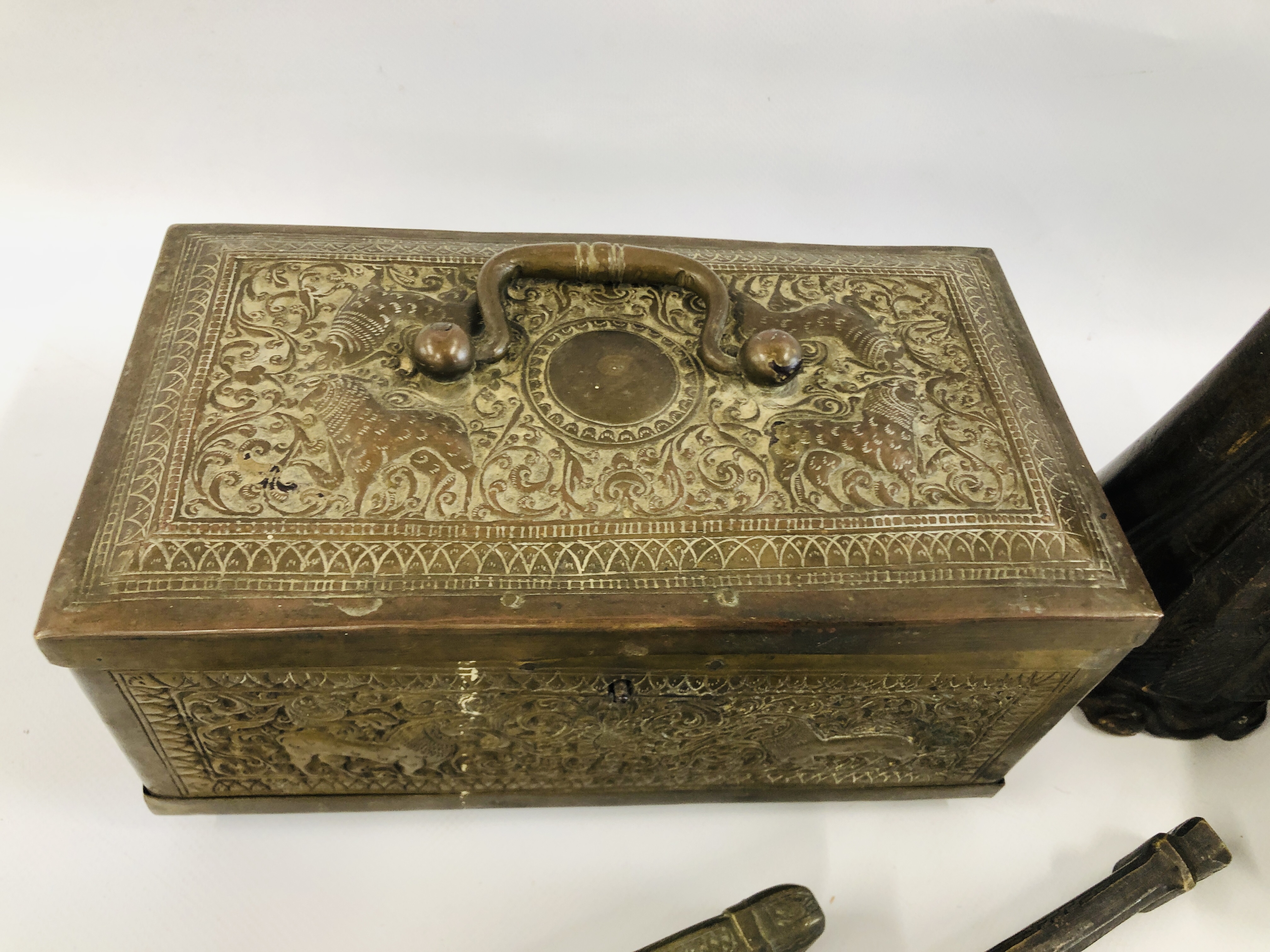 A GROUP OF 3 ASIAN STYLE METAL WORK INKWELLS ALONG WITH AN ELABORATE BRASS EMBOSSED CASKET - Image 3 of 15