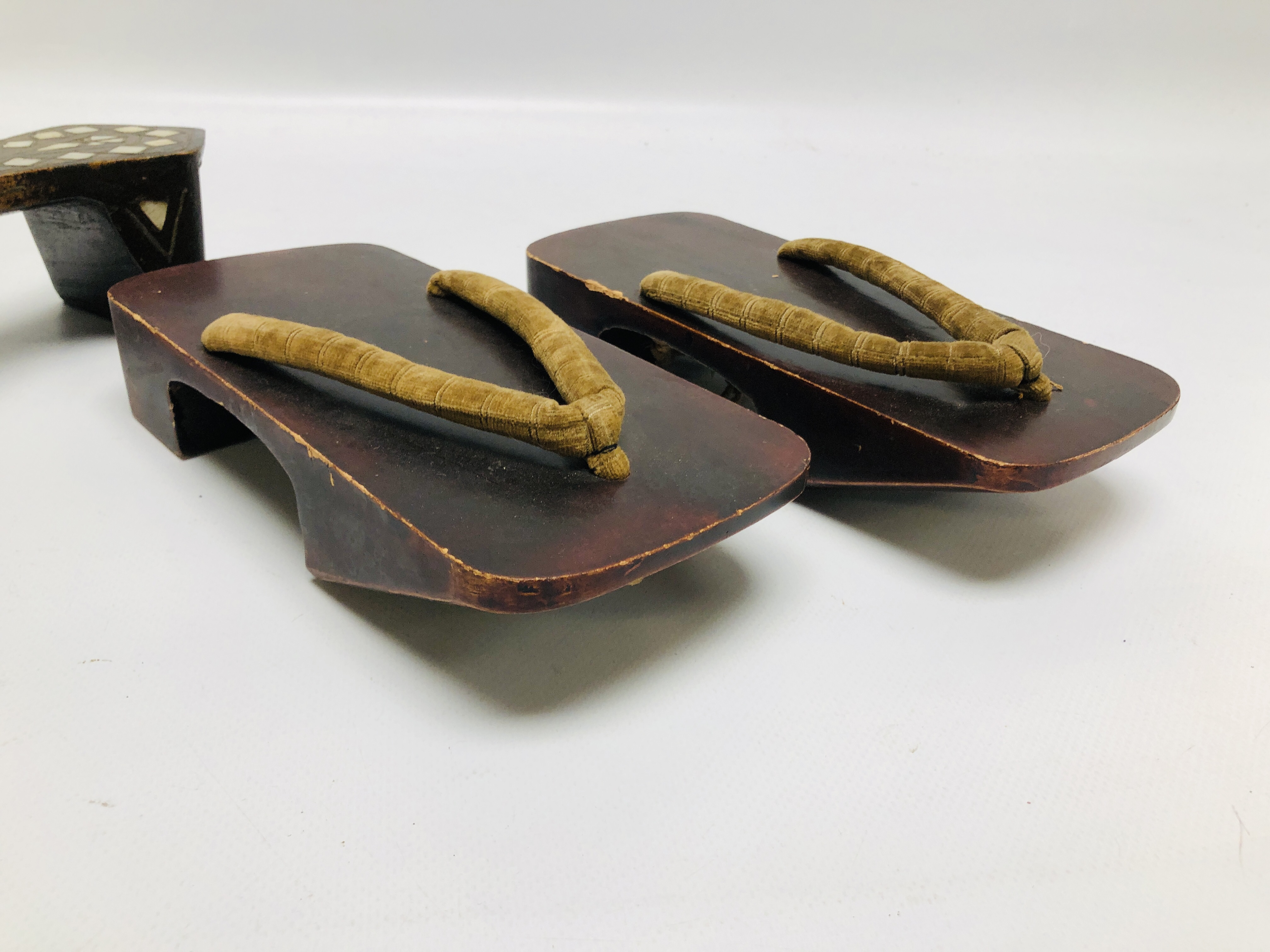TWO PAIRS OF ORIENTAL HARD WOOD SHOES ONE INLAID WITH ABALONE. - Image 5 of 8