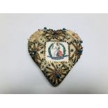 A VINTAGE WWI HEART SHAPED SWEETHEART PIN CUSHION, BEADED DETAIL "NORFOLK REG'T".