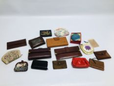 BOX OF VINTAGE PURSES, MANICURE SETS AND COMPACTS.