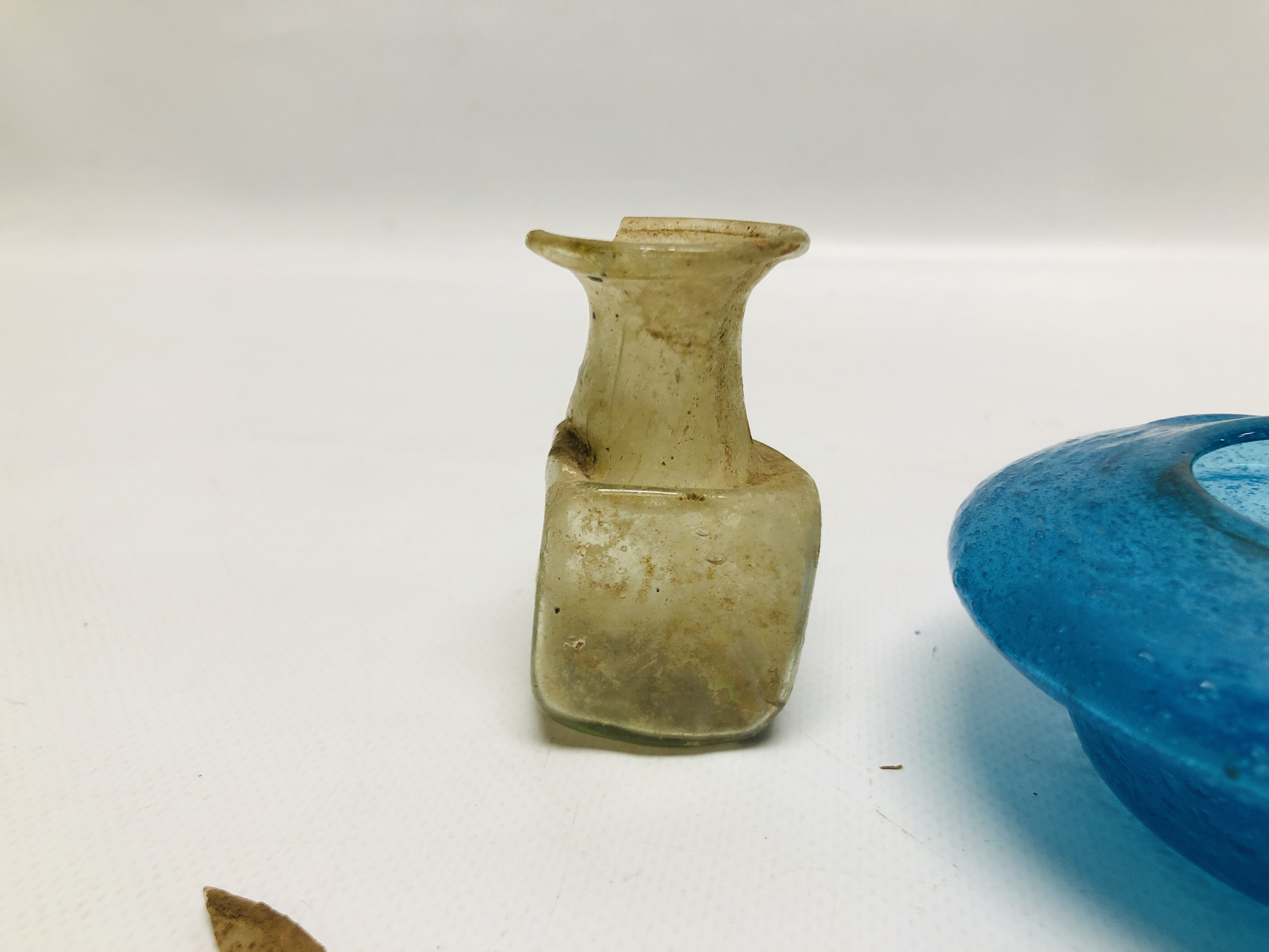 AN ISLAMIC GLASS BOTTLE A/F, - Image 8 of 9