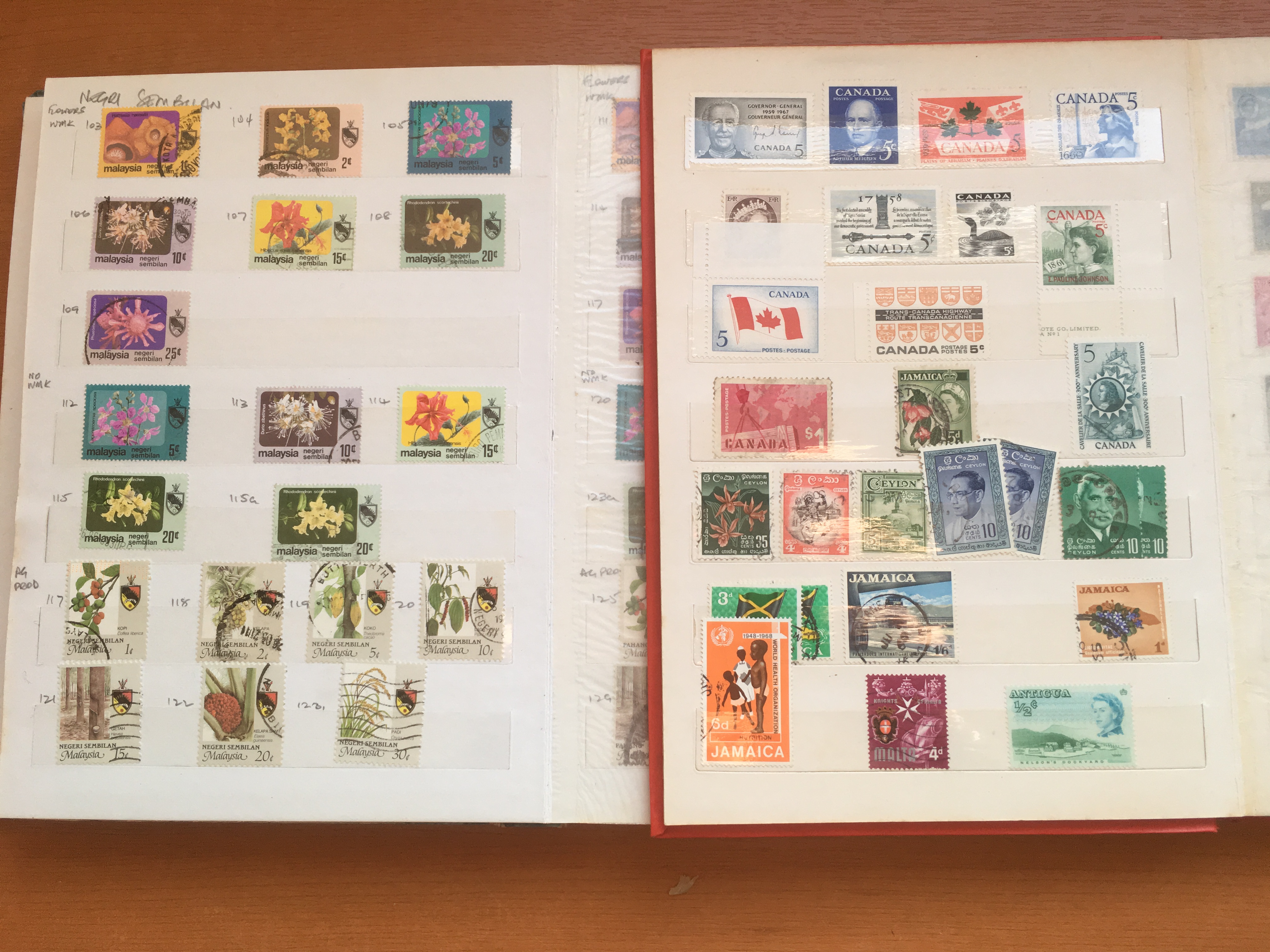 BOX OF STAMPS IN NINE VOLUMES AND LOOSE, NEW ZEALAND, MALAYA, SINGAPORE ETC. - Image 3 of 3