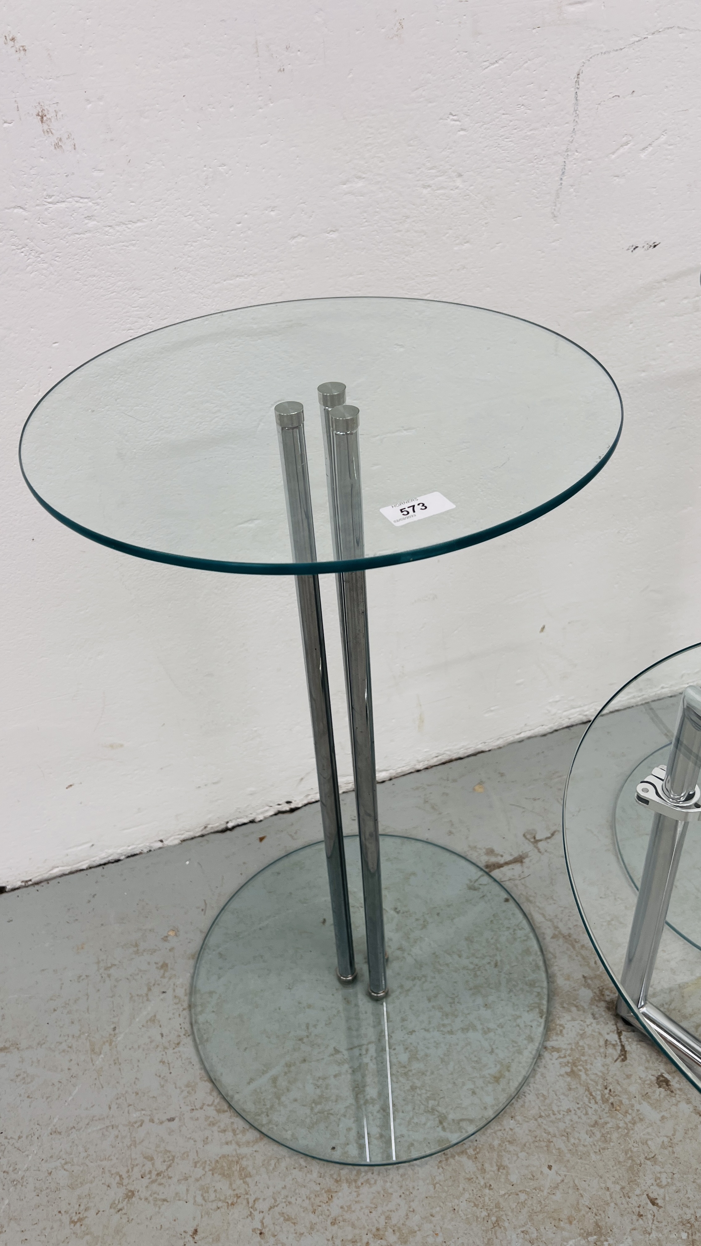 3 X DESIGNER GLASS AND CHROME OCCASIONAL TABLE. - Image 5 of 6