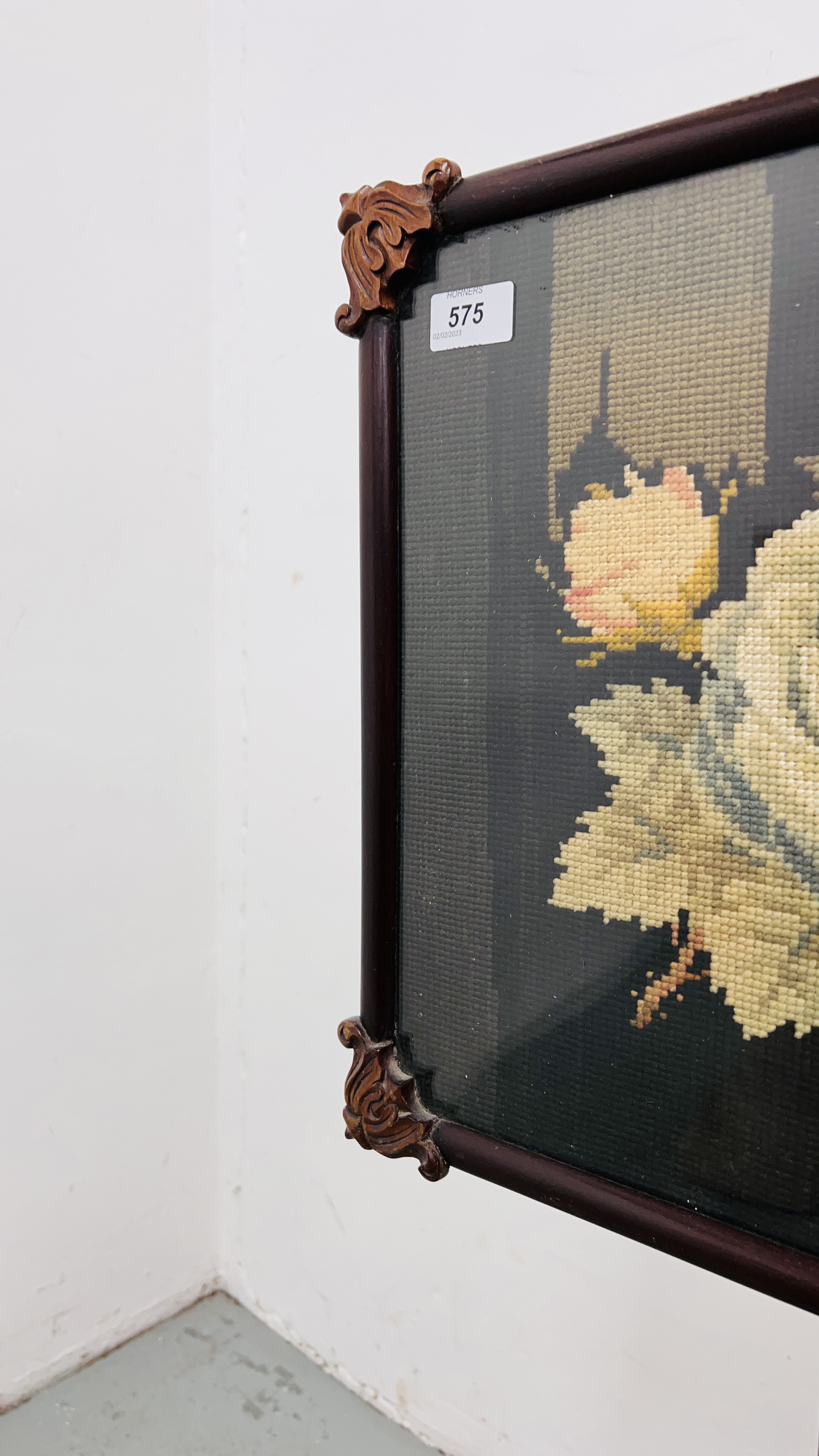 A VICTORIAN MAHOGANY POLE SCREEN, THE PANEL DECORATED WITH FLORAL TAPESTRY, THE BASE WITH CLAW FOOT. - Image 7 of 8