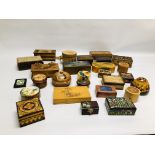 AN EXTENSIVE COLLECTION OF ASSORTED BOXES TO INCLUDE MODERN CARVED AND ORIENTAL LACQUERED EXAMPLES
