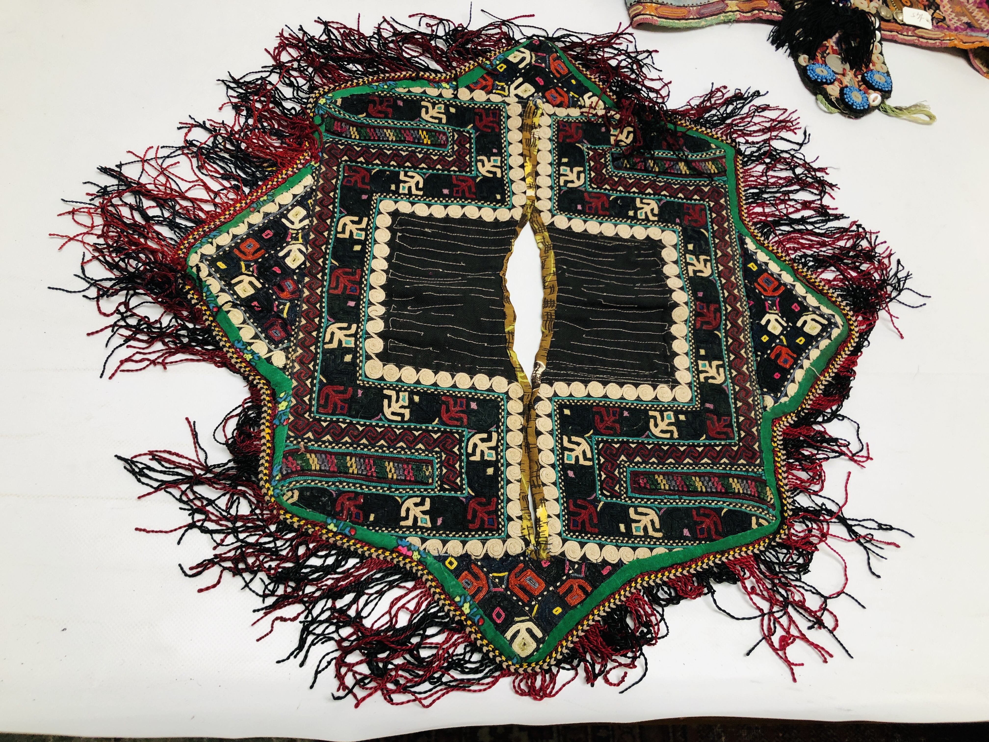 A GROUP OF 5 ASIAN TRIBAL TEXTILE GARMENTS TO INCLUDE SUZANI EXAMPLES. - Image 6 of 9