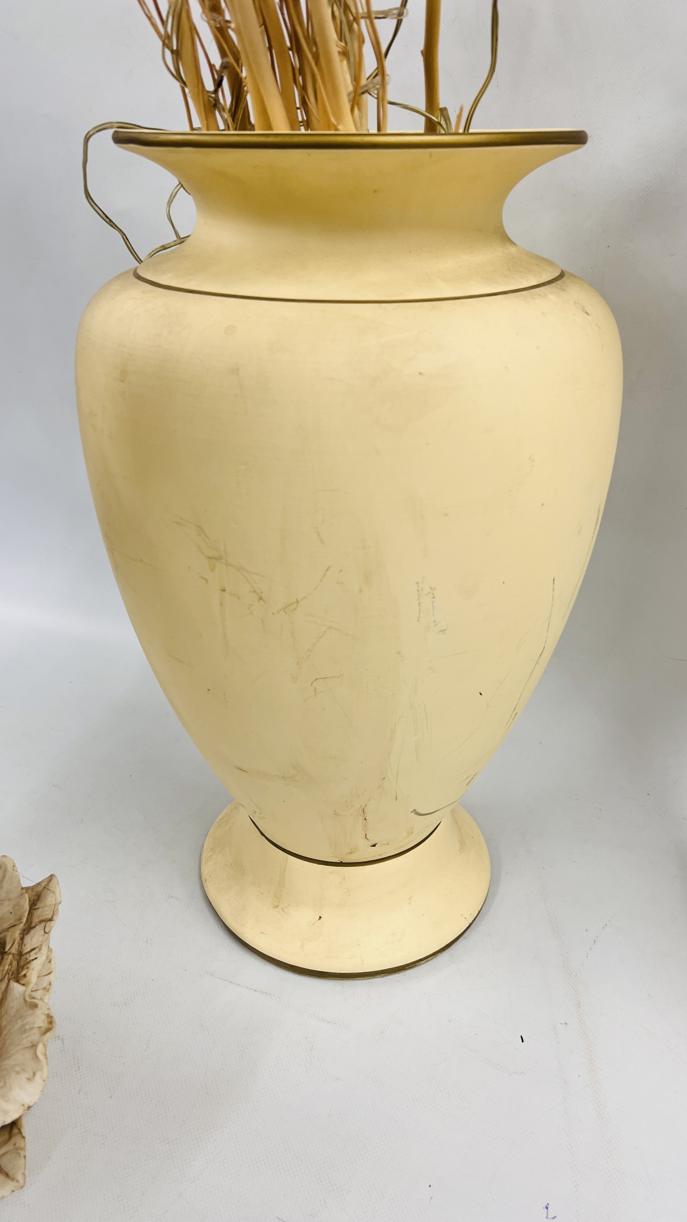 A MODERN CREAM FINISH VASE ON COLUMN BASE WITH GOLD DETAILING ALONG WITH A LARGE DECORATIVE FEMALE - Image 7 of 9