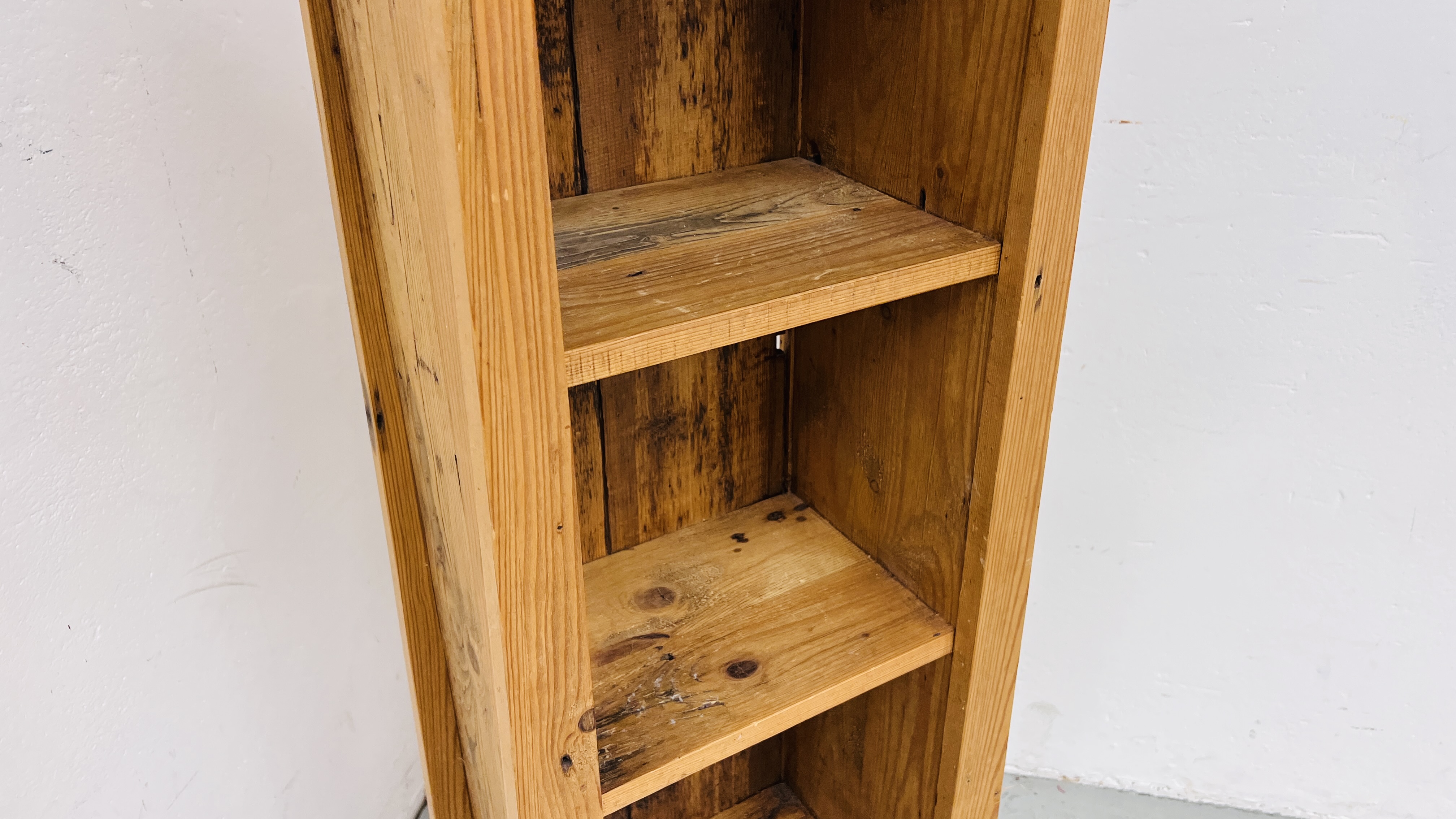 A 3 TIER RUSTIC PINE STAND H 123CM X D 29.5CM X W 44CM. - Image 4 of 7