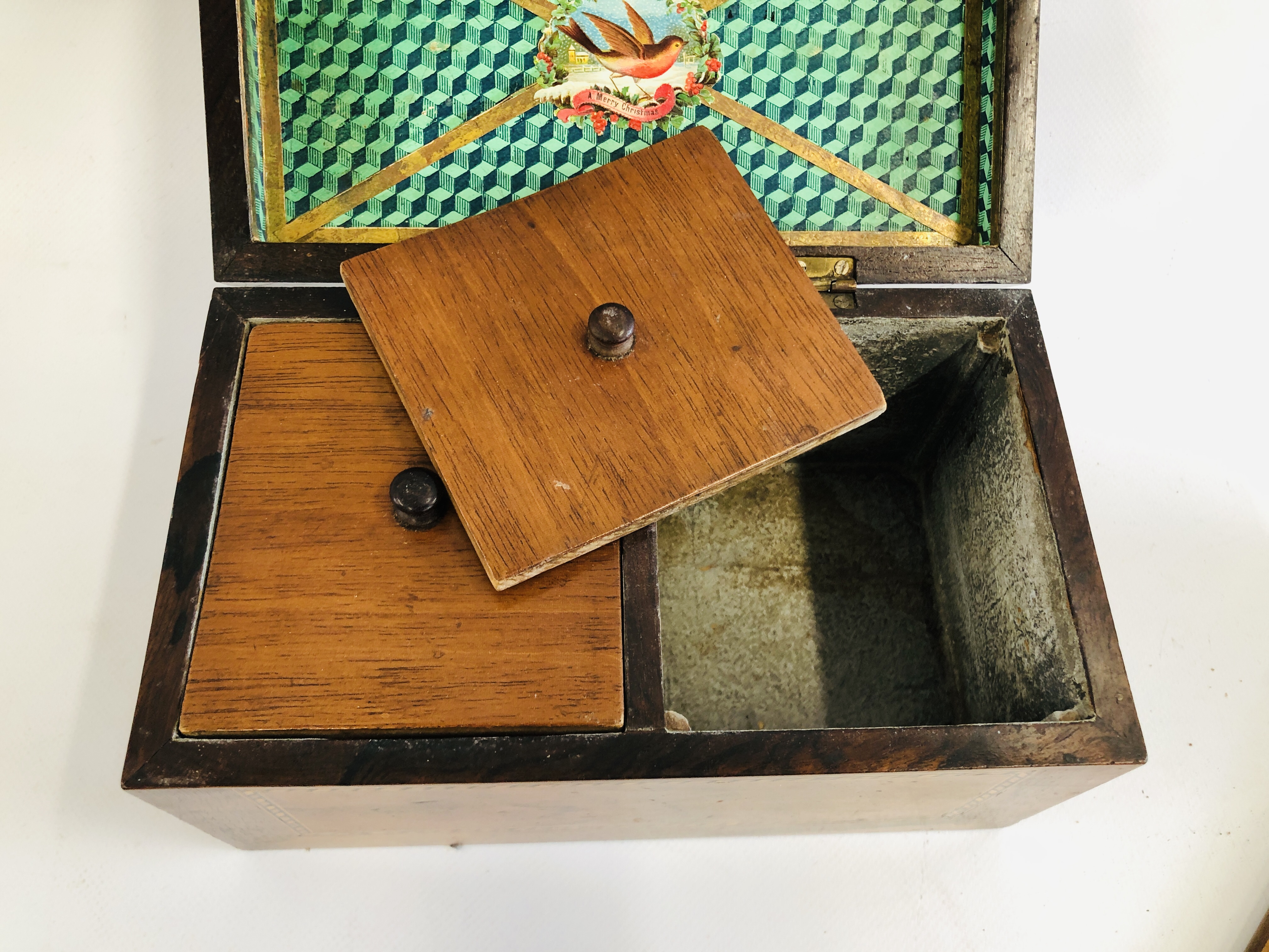 A VINTAGE LINED CHRISTMAS CADDY, - Image 4 of 8
