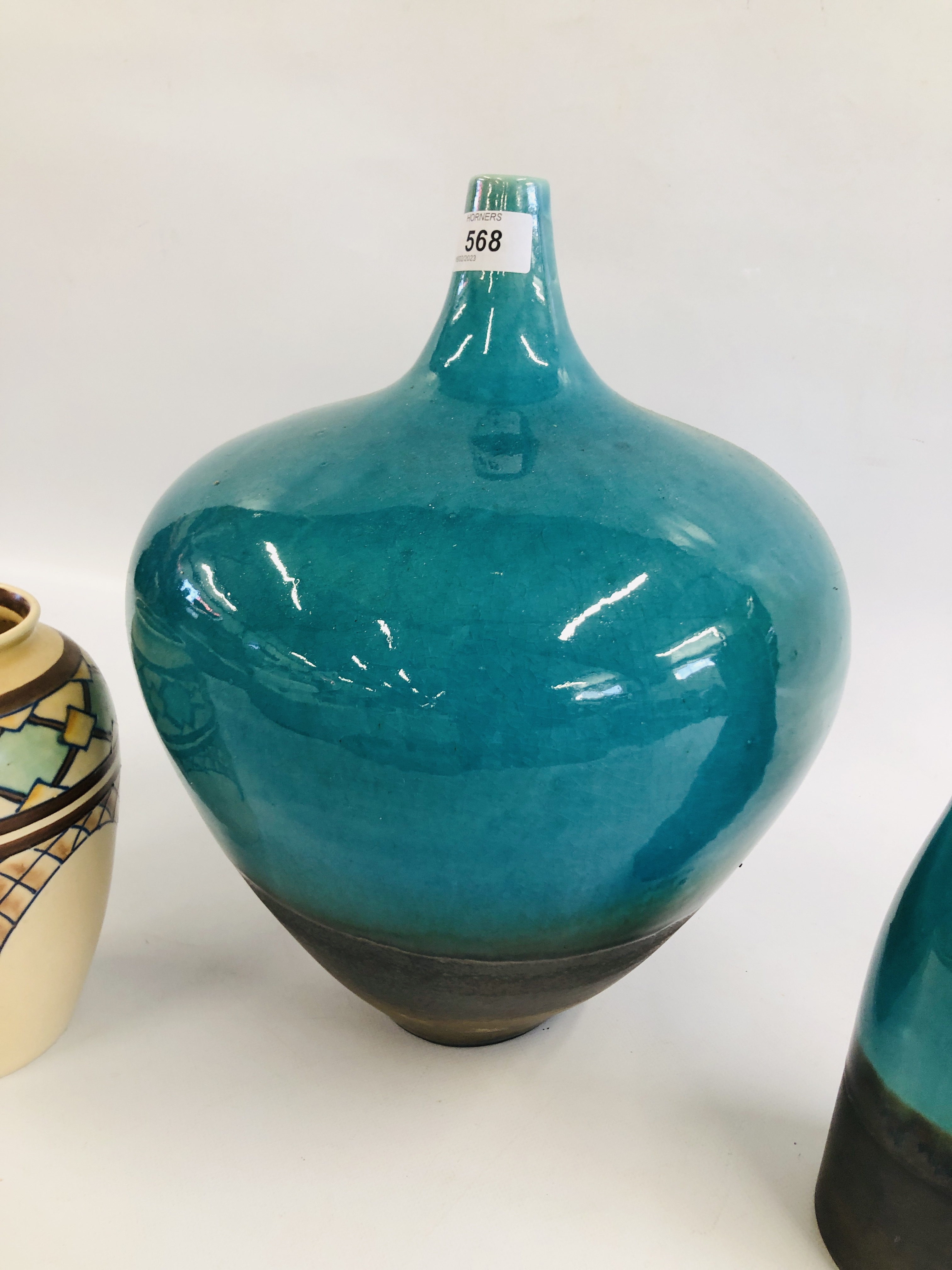 A LARGE "HABITAT" GLAZED TWO TONE VASE H 37CM AND ONE SIMILAR H 27. - Image 3 of 5