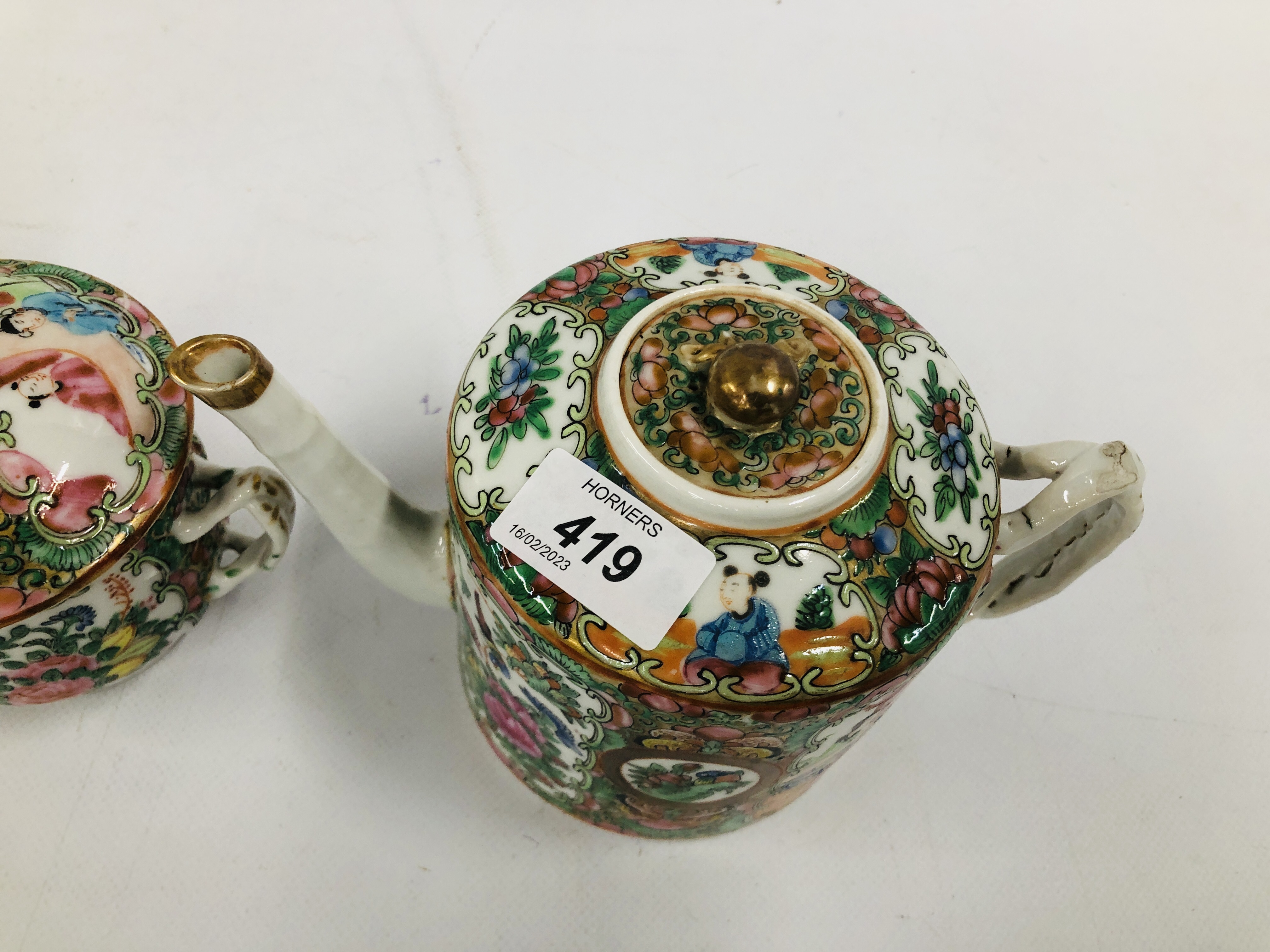 CANTONESE TEAPOT AND COVER ALONG WITH A SUGAR BASIN AND COVER AND A PAIR OF TWO HANDLED BOWLS AND - Image 3 of 17