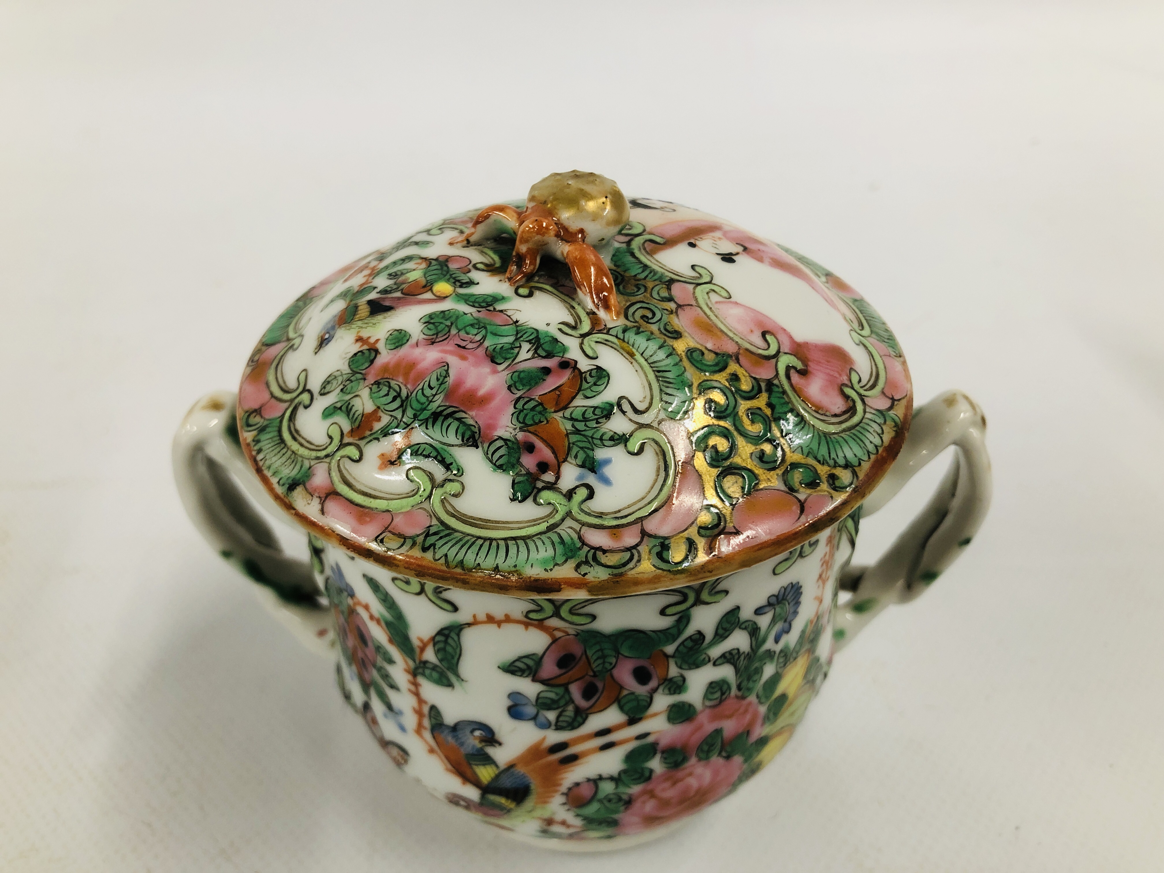 CANTONESE TEAPOT AND COVER ALONG WITH A SUGAR BASIN AND COVER AND A PAIR OF TWO HANDLED BOWLS AND - Image 8 of 17
