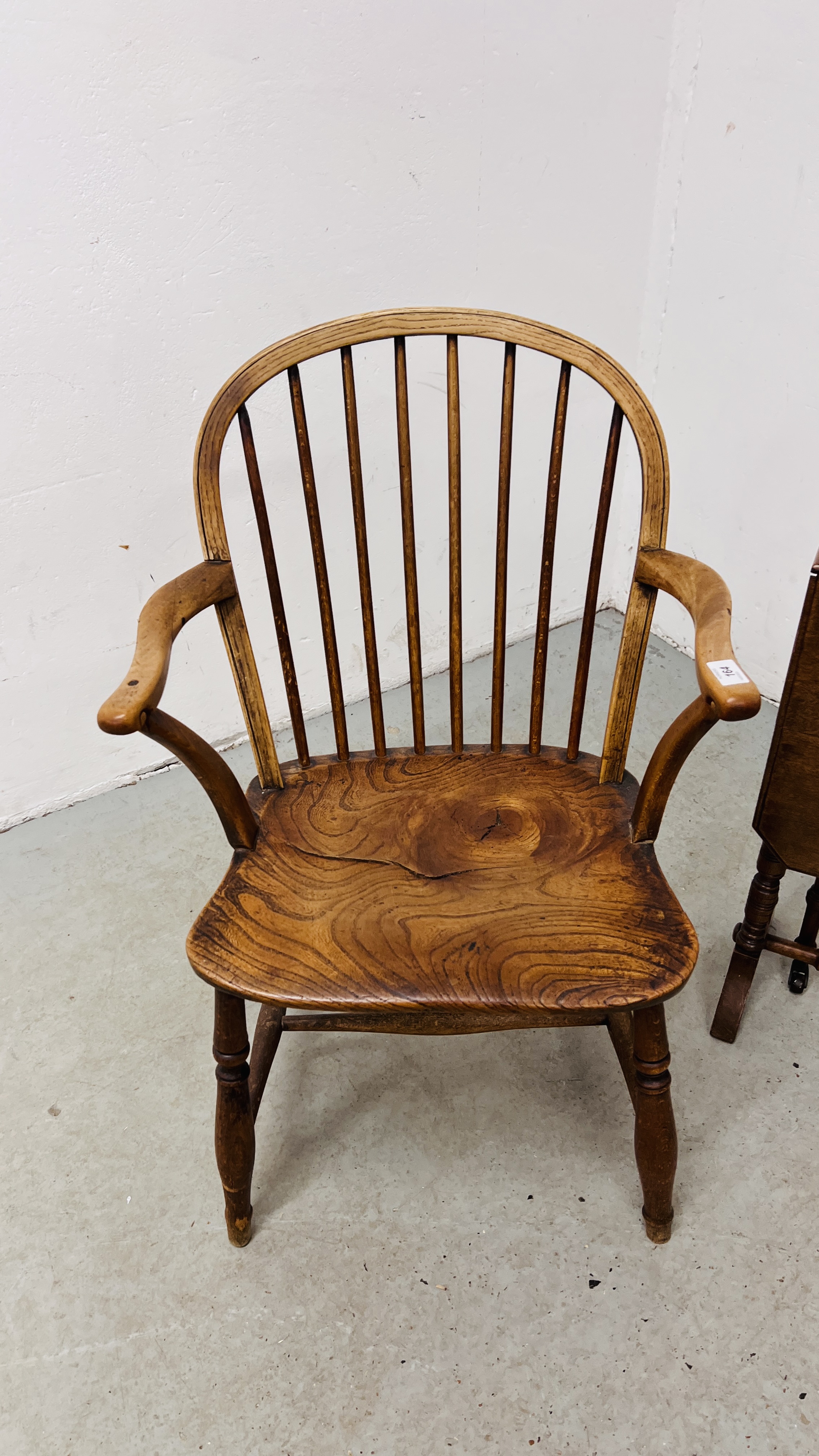 AN ANTIQUE ELM SEATED ELBOW CHAIR A/F, - Image 2 of 12