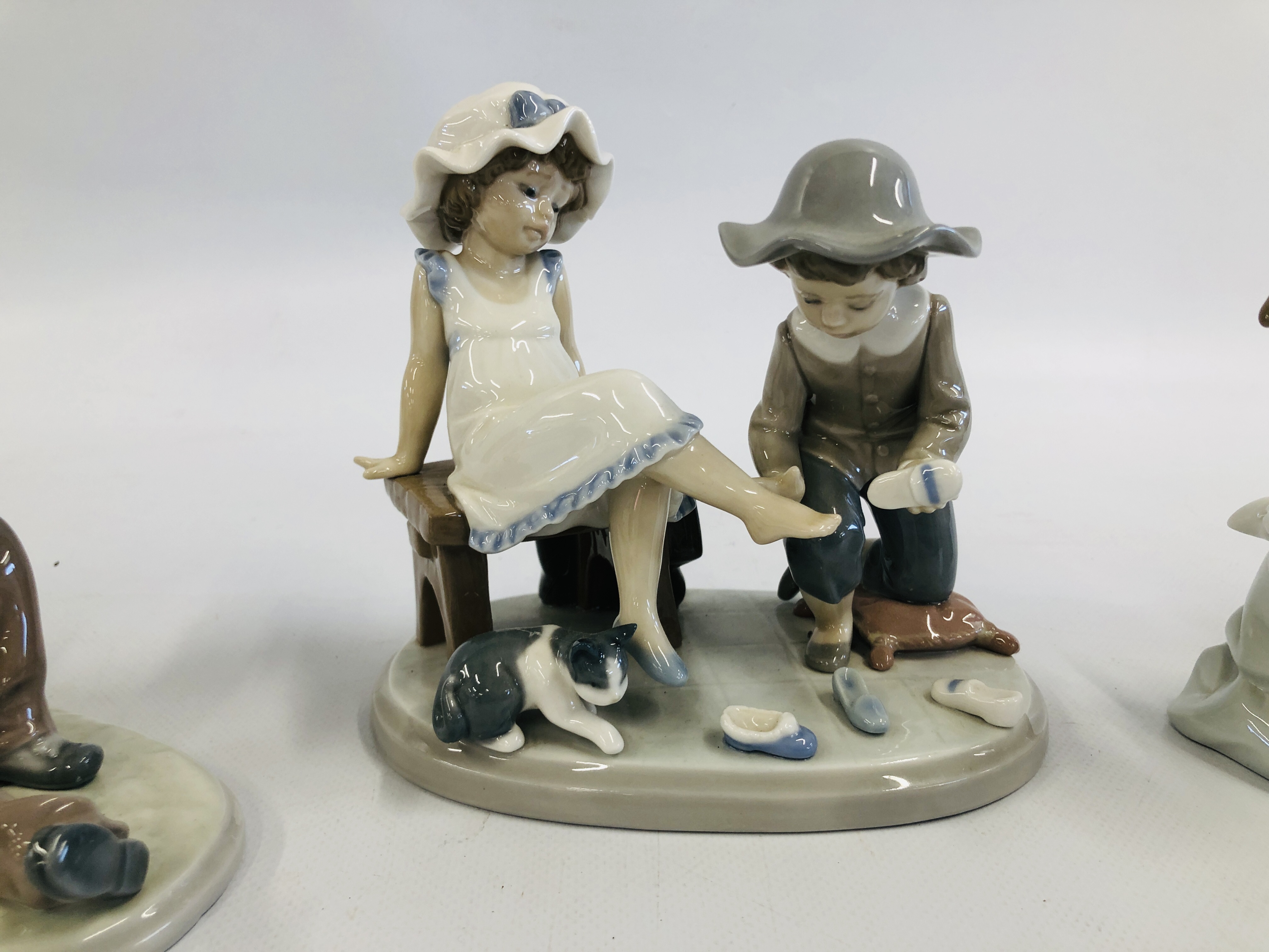 A GROUP OF 3 LLADRO CABINET ORNAMENTS. - Image 3 of 9