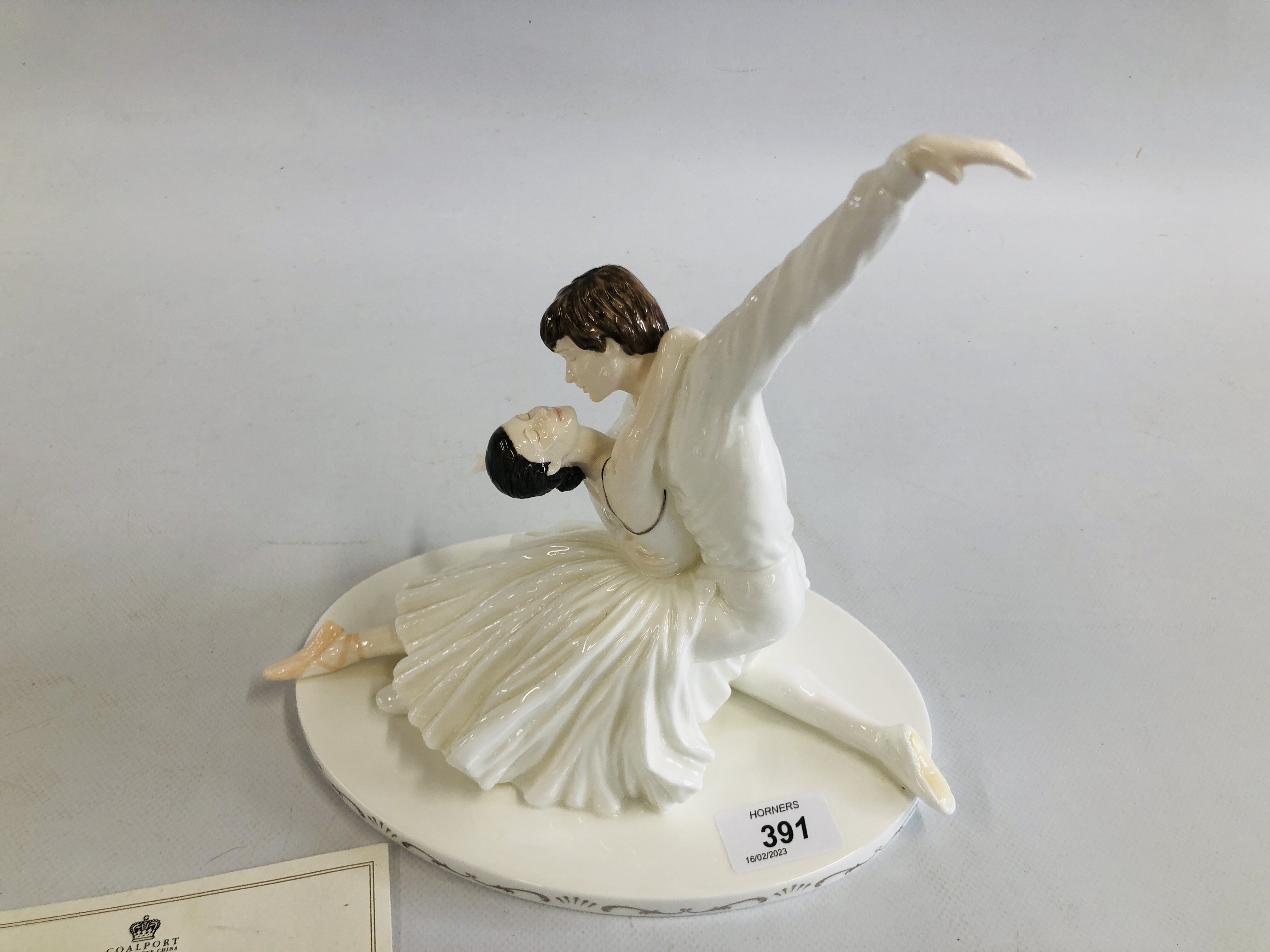 "A LEGENDARY PARTNERSHIP" COALPORT BONE CHINA FIGURE ALONG WITH CERTIFICATE OF AUTHENTICITY. - Image 2 of 8