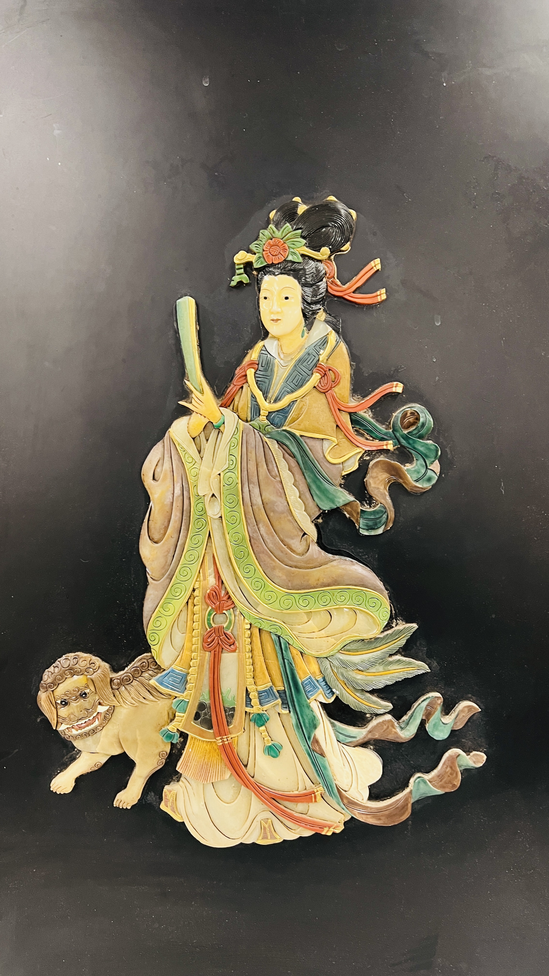 A FRAMED ORIENTAL LACQUERED WALL HANGING PANEL, H 91.5CM X W 61CM. - Image 2 of 7