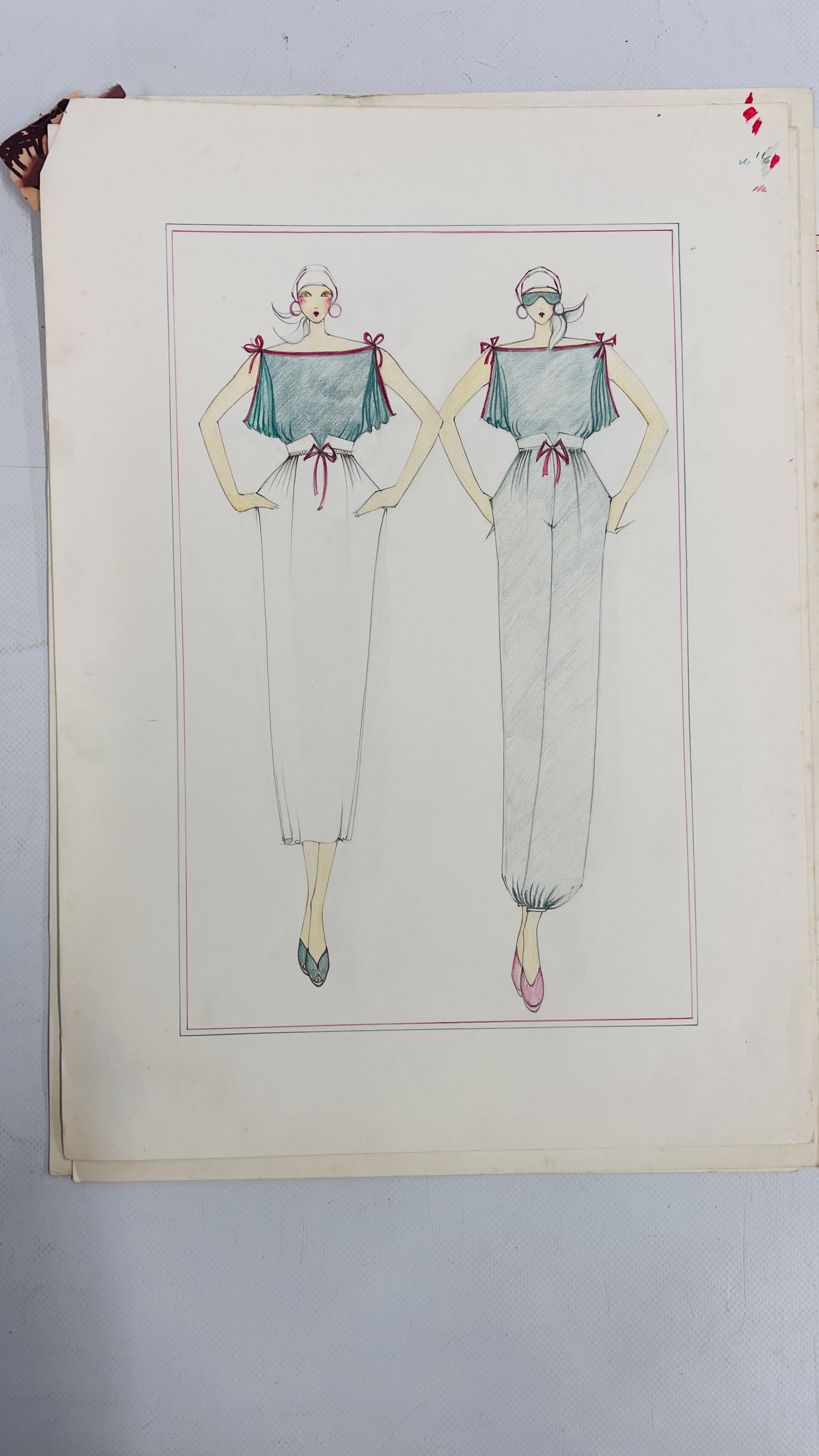 A FOLIO OF 26 ORIGINAL FASHION DESIGN SKETCHES TO INCLUDE BEARING SIGNATURE BARBARA KENNINGTON, - Image 12 of 27