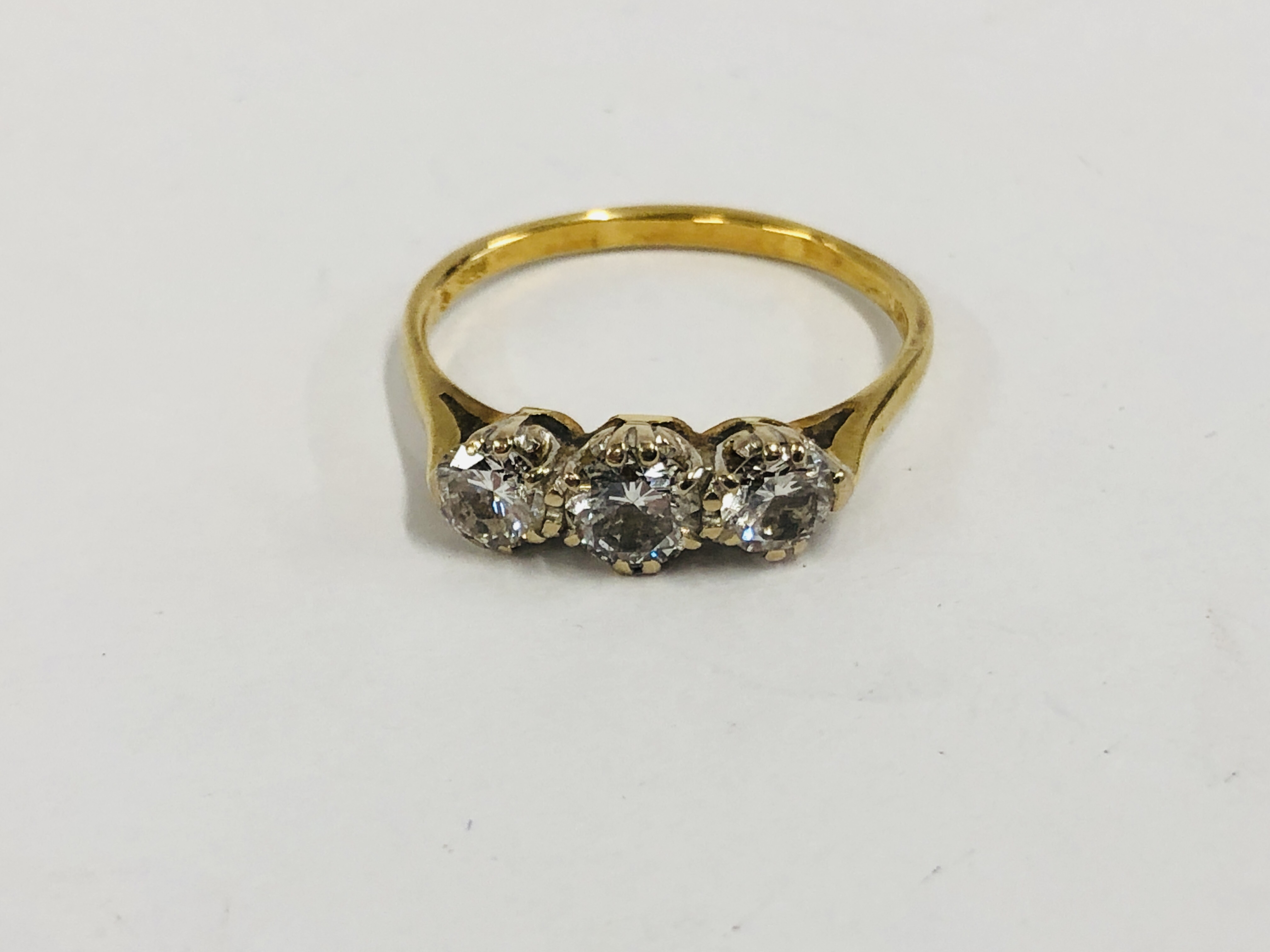 AN 18CT YELLOW GOLD DIAMOND TRILOGY RING, THE SPREAD OF EACH BRILLIANT CUT STONE MEASURING APPROX. - Image 2 of 7