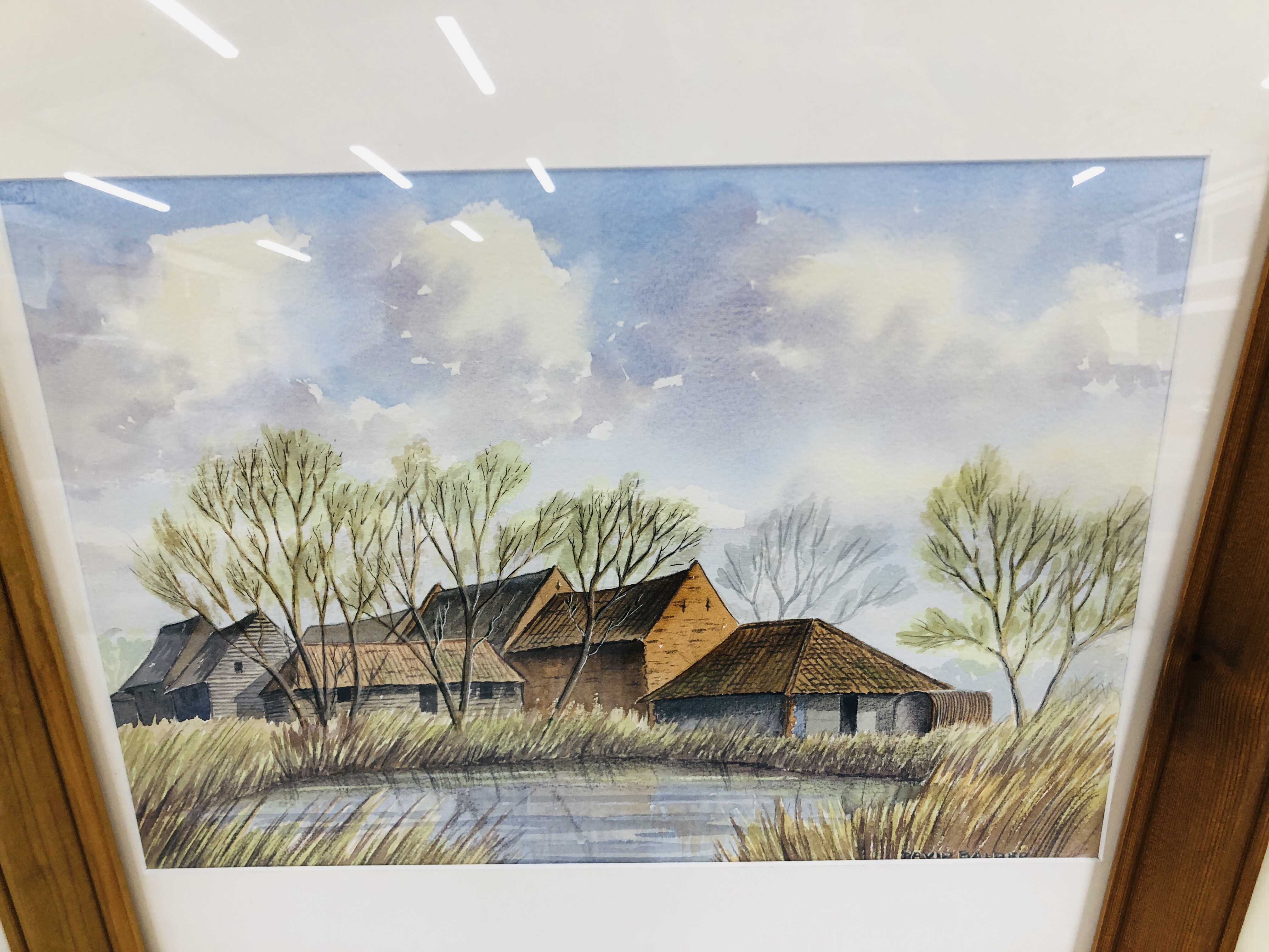 AN ORIGINAL FRAMED WATERCOLOUR "PETO'S (CORNER) FARM BUILDINGS" BEARING SIGNATURE DAVID BALDER - W - Image 4 of 6