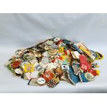 AN EXTENSIVE COLLECTION OF ASSORTED BEER MATS TO INCLUDE MANY VINTAGE EXAMPLES (IN TWO LARGE BOXES).