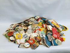 AN EXTENSIVE COLLECTION OF ASSORTED BEER MATS TO INCLUDE MANY VINTAGE EXAMPLES (IN TWO LARGE BOXES).