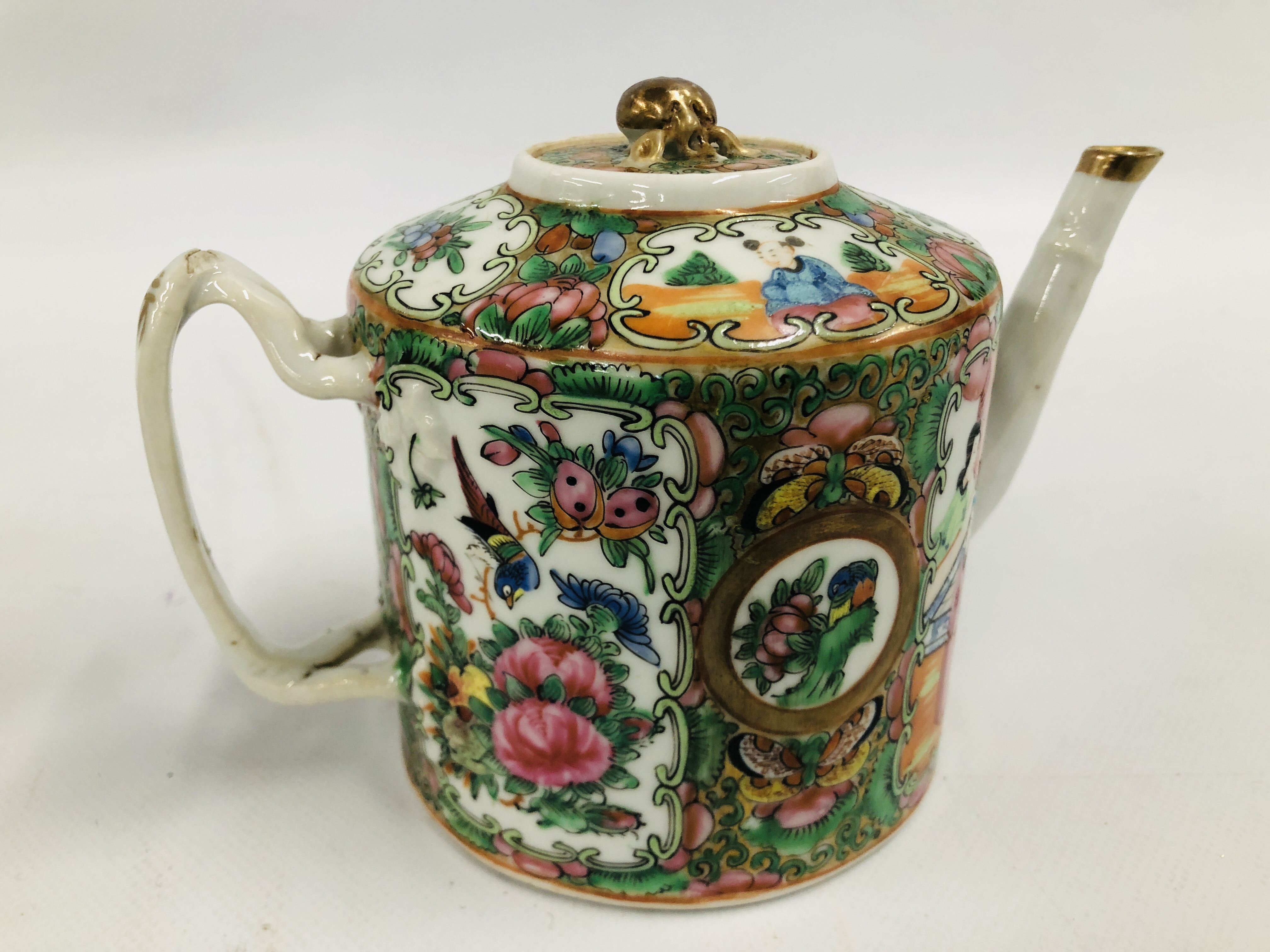 CANTONESE TEAPOT AND COVER ALONG WITH A SUGAR BASIN AND COVER AND A PAIR OF TWO HANDLED BOWLS AND - Image 5 of 17